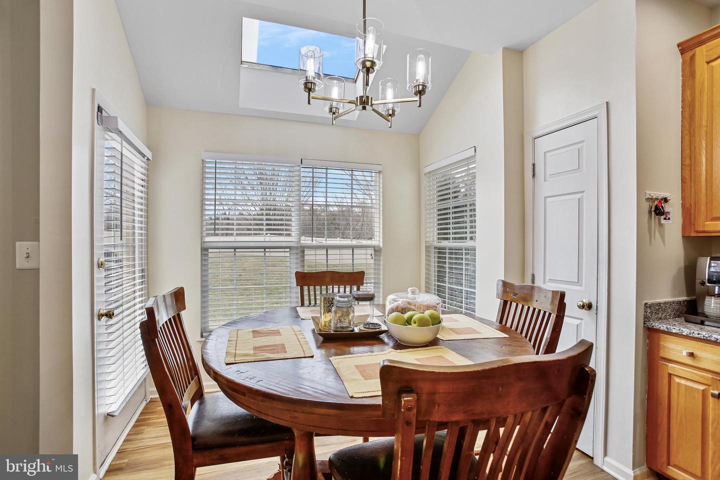 43213 SOMERSET HILLS TER, ASHBURN, Virginia 20147, 3 Bedrooms Bedrooms, ,3 BathroomsBathrooms,Residential,For sale,43213 SOMERSET HILLS TER,VALO2102652 MLS # VALO2102652