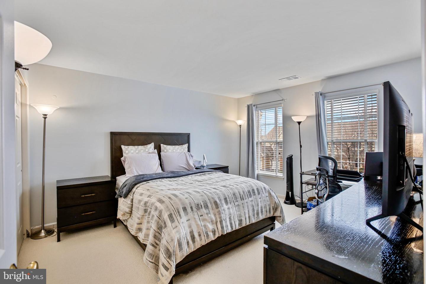 43213 SOMERSET HILLS TER, ASHBURN, Virginia 20147, 3 Bedrooms Bedrooms, ,3 BathroomsBathrooms,Residential,For sale,43213 SOMERSET HILLS TER,VALO2102652 MLS # VALO2102652