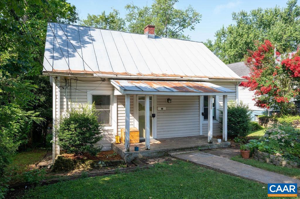 1308 POPLAR ST, CHARLOTTESVILLE, Virginia 22902, 3 Bedrooms Bedrooms, ,2 BathroomsBathrooms,Residential,For sale,1308 POPLAR ST,666914 MLS # 666914