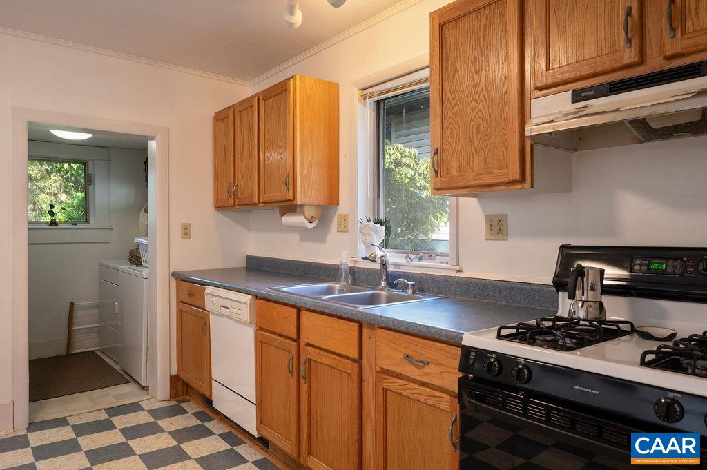 1308 POPLAR ST, CHARLOTTESVILLE, Virginia 22902, 3 Bedrooms Bedrooms, ,2 BathroomsBathrooms,Residential,For sale,1308 POPLAR ST,666914 MLS # 666914