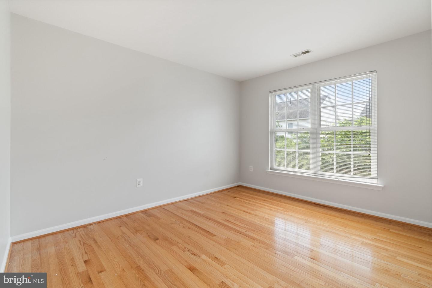 8208 KERFOOT DR, GAINESVILLE, Virginia 20155, 4 Bedrooms Bedrooms, ,3 BathroomsBathrooms,Residential,For sale,8208 KERFOOT DR,VAPW2099674 MLS # VAPW2099674