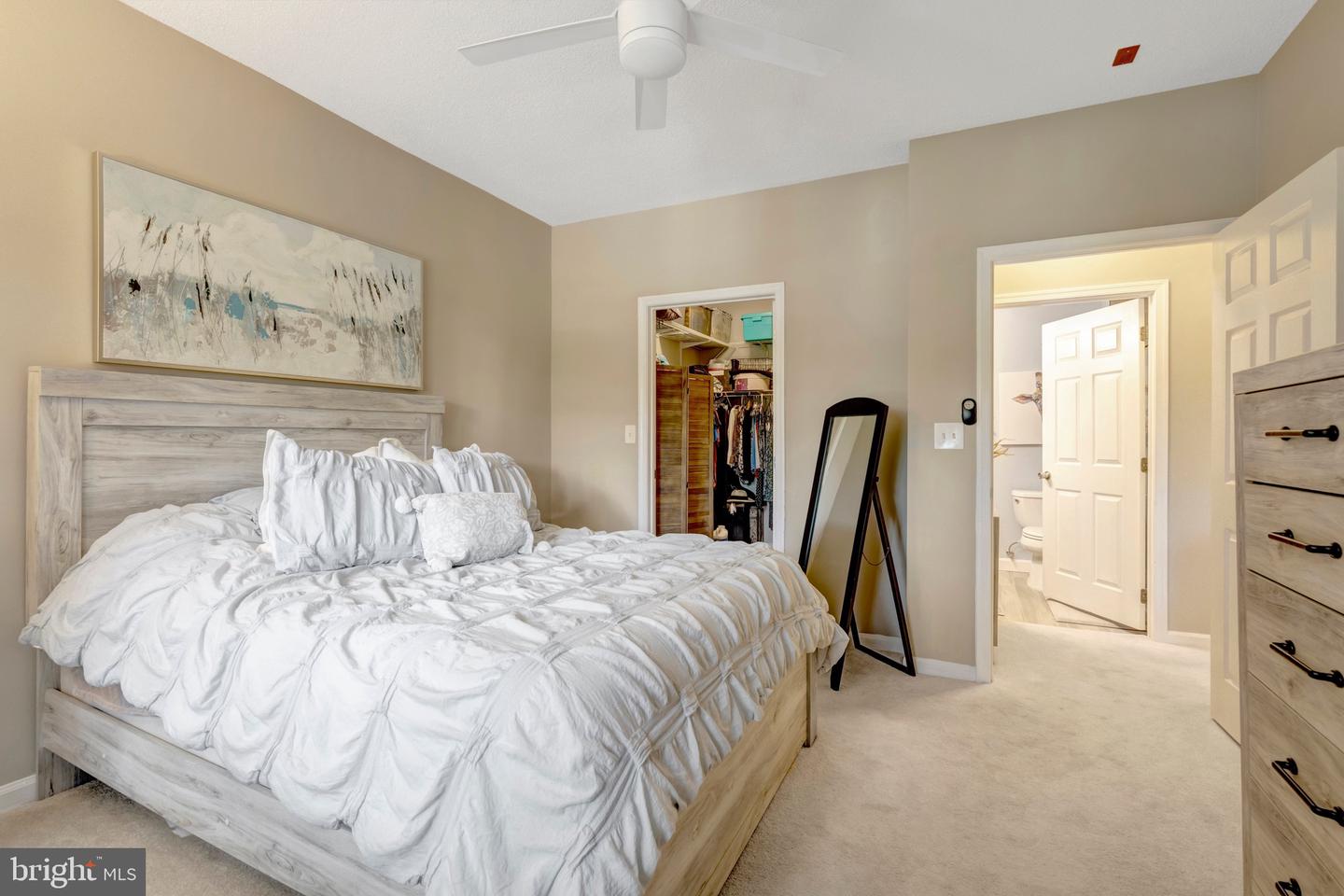 1712 LAKE SHORE CREST DR #14, RESTON, Virginia 20190, 1 Bedroom Bedrooms, ,1 BathroomBathrooms,Residential,For sale,1712 LAKE SHORE CREST DR #14,VAFX2256712 MLS # VAFX2256712