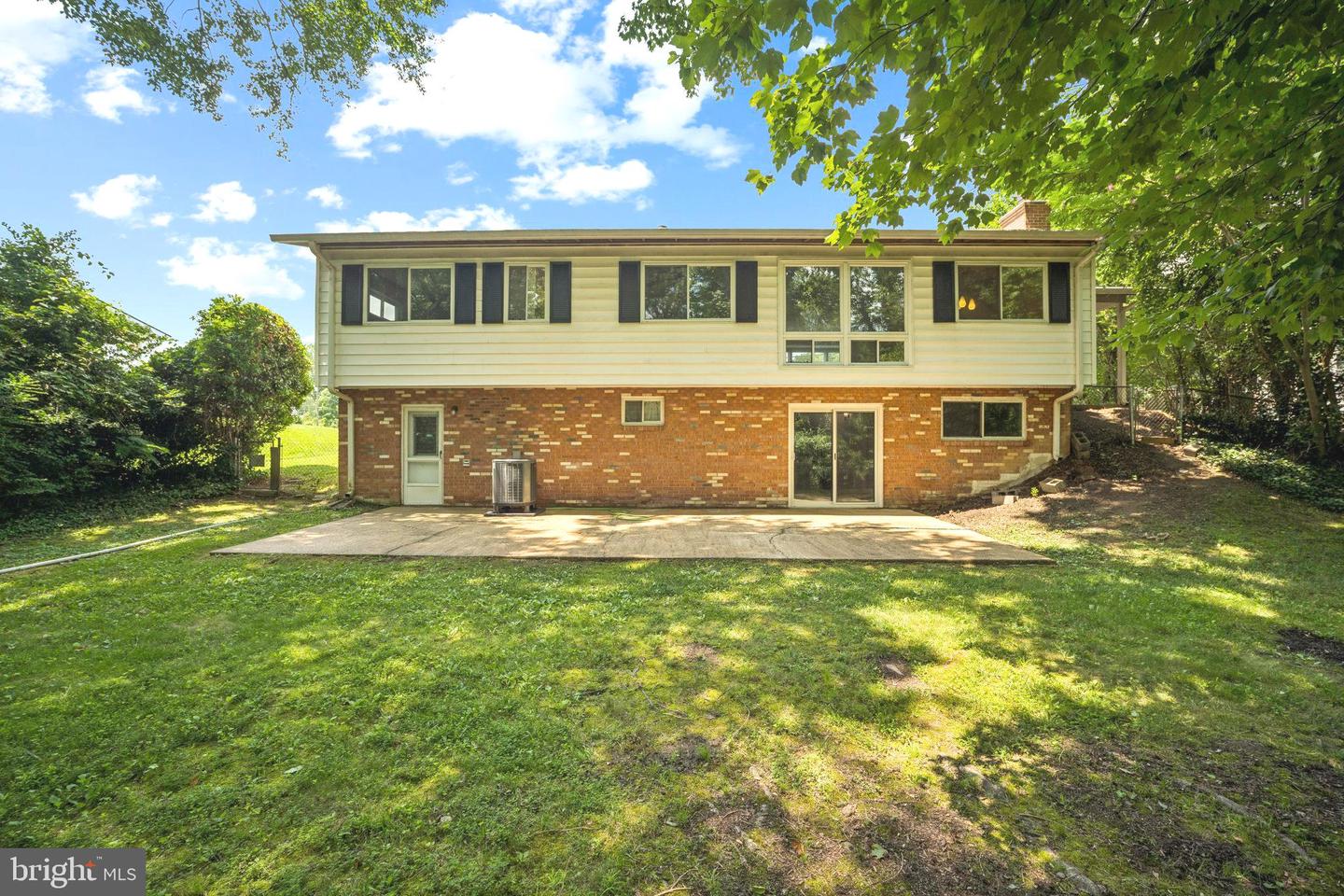 8801 GATESHEAD RD, ALEXANDRIA, Virginia 22309, 4 Bedrooms Bedrooms, ,2 BathroomsBathrooms,Residential,For sale,8801 GATESHEAD RD,VAFX2256728 MLS # VAFX2256728