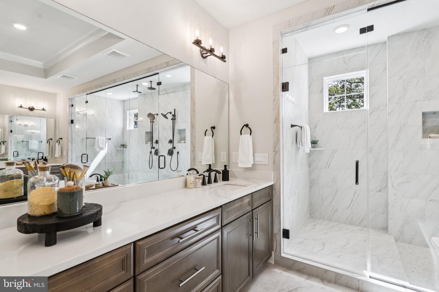 14801 FAUQUIER PINES CT, NOKESVILLE, Virginia 20181, 6 Bedrooms Bedrooms, ,6 BathroomsBathrooms,Residential,For sale,14801 FAUQUIER PINES CT,VAPW2099696 MLS # VAPW2099696