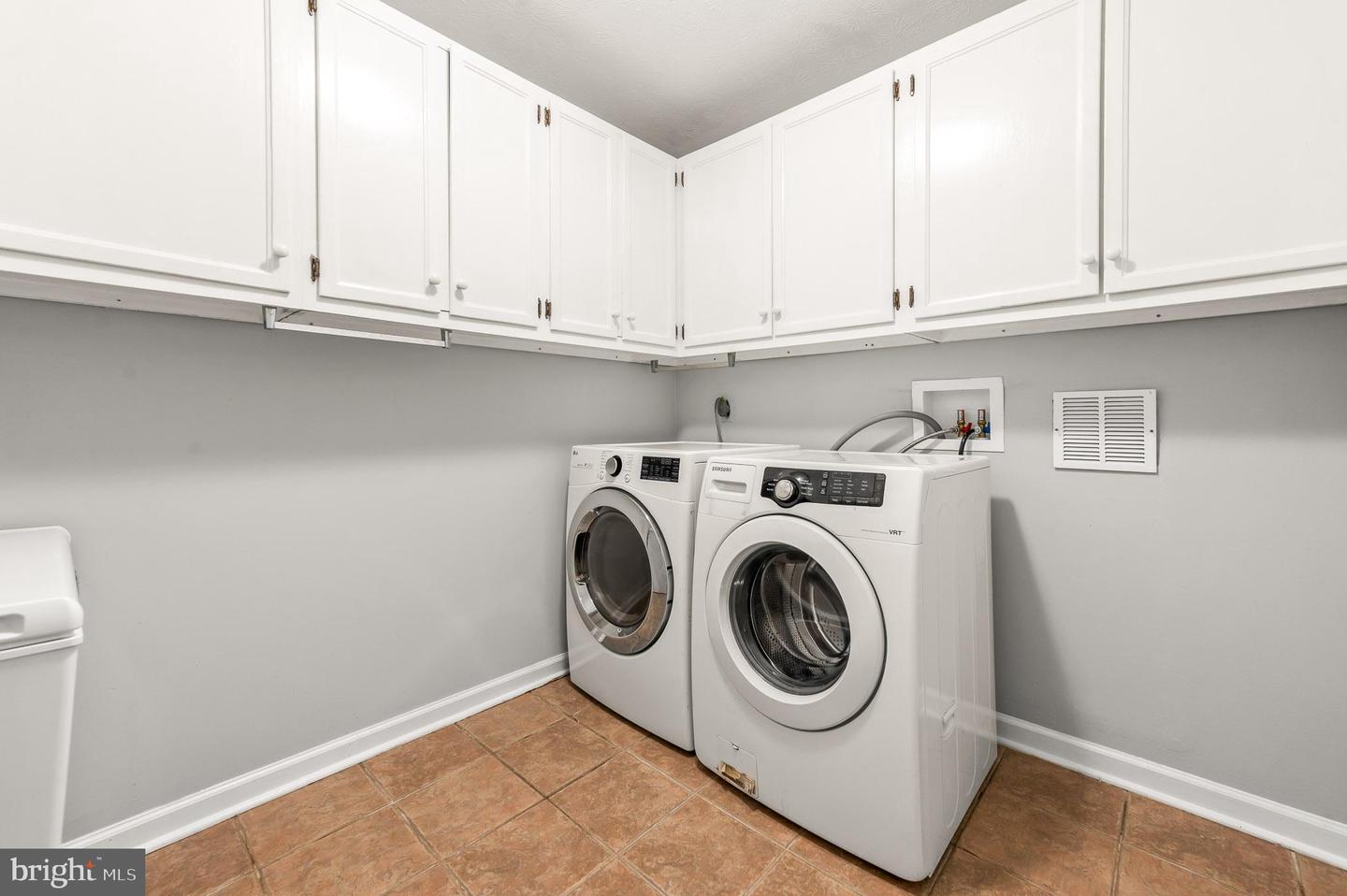 113 STONEY POINT RD, CUMBERLAND, Virginia 23040, 3 Bedrooms Bedrooms, 5 Rooms Rooms,2 BathroomsBathrooms,Residential,For sale,113 STONEY POINT RD,VACB2000068 MLS # VACB2000068