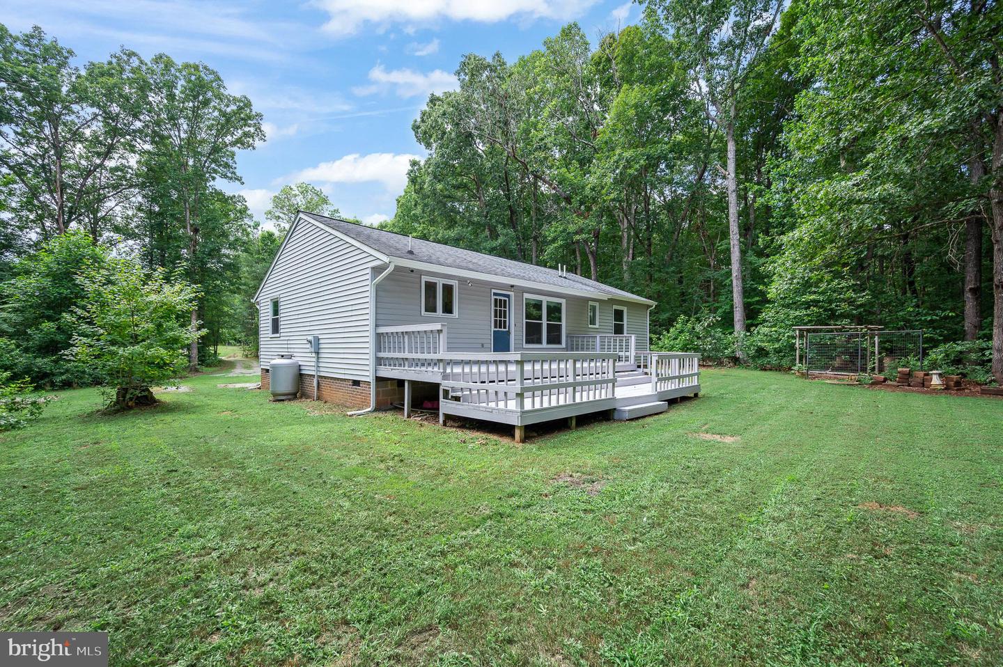 113 STONEY POINT RD, CUMBERLAND, Virginia 23040, 3 Bedrooms Bedrooms, 5 Rooms Rooms,2 BathroomsBathrooms,Residential,For sale,113 STONEY POINT RD,VACB2000068 MLS # VACB2000068