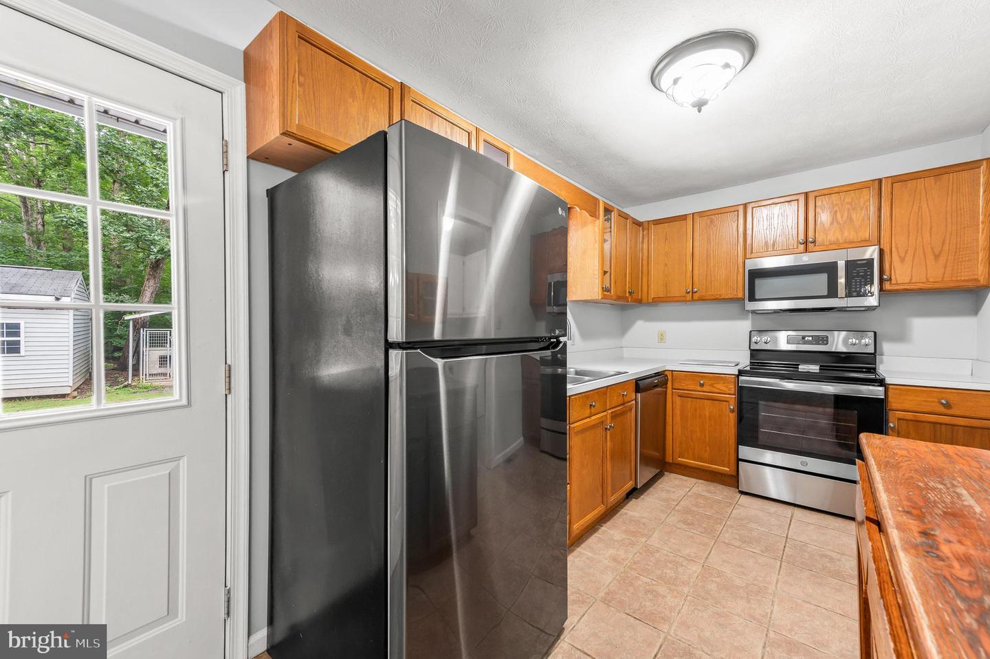 113 STONEY POINT RD, CUMBERLAND, Virginia 23040, 3 Bedrooms Bedrooms, 5 Rooms Rooms,2 BathroomsBathrooms,Residential,For sale,113 STONEY POINT RD,VACB2000068 MLS # VACB2000068