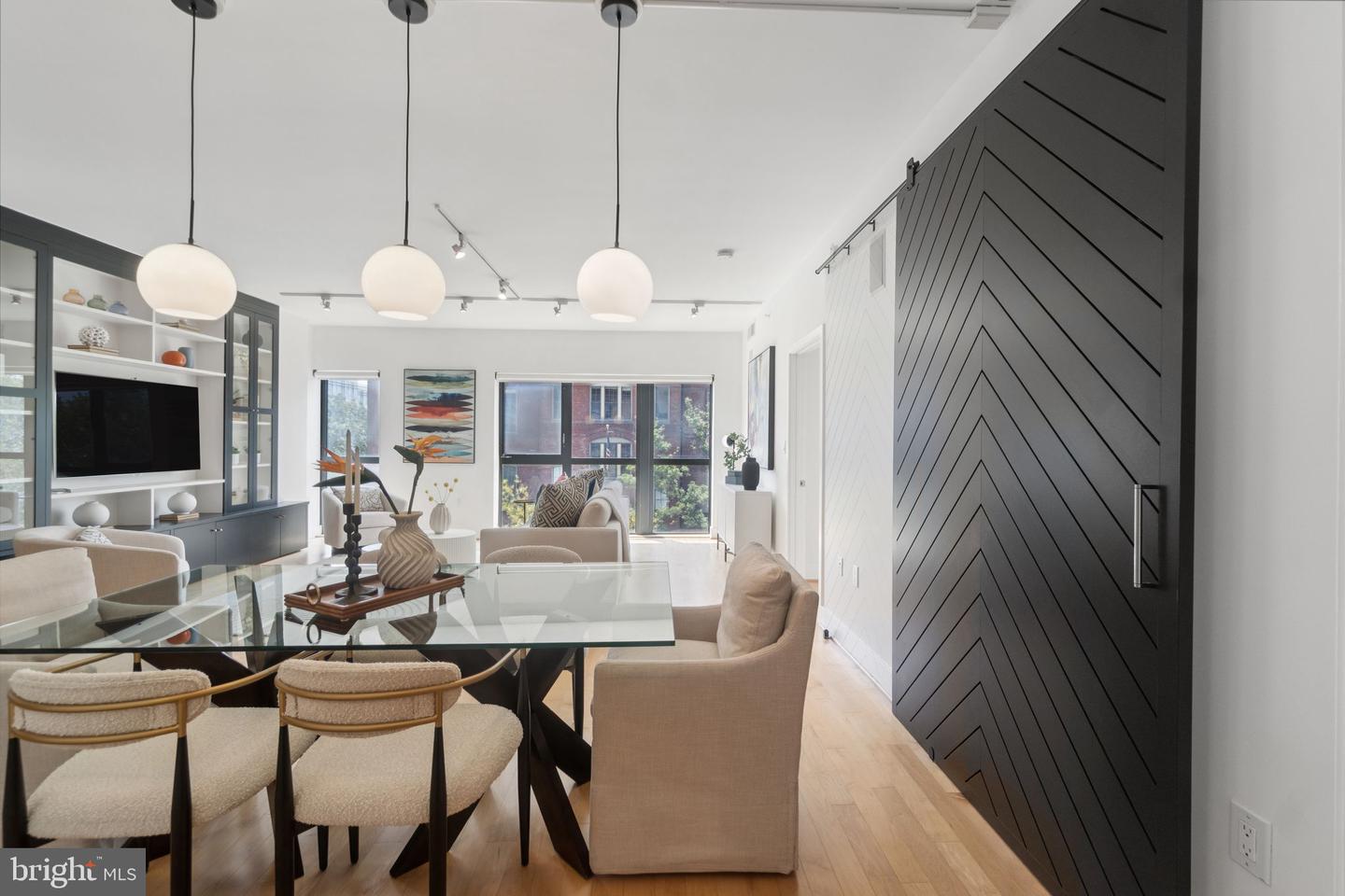 1401 Q ST NW #404, WASHINGTON, District Of Columbia 20009, 2 Bedrooms Bedrooms, ,2 BathroomsBathrooms,Residential,For sale,1401 Q ST NW #404,DCDC2211456 MLS # DCDC2211456
