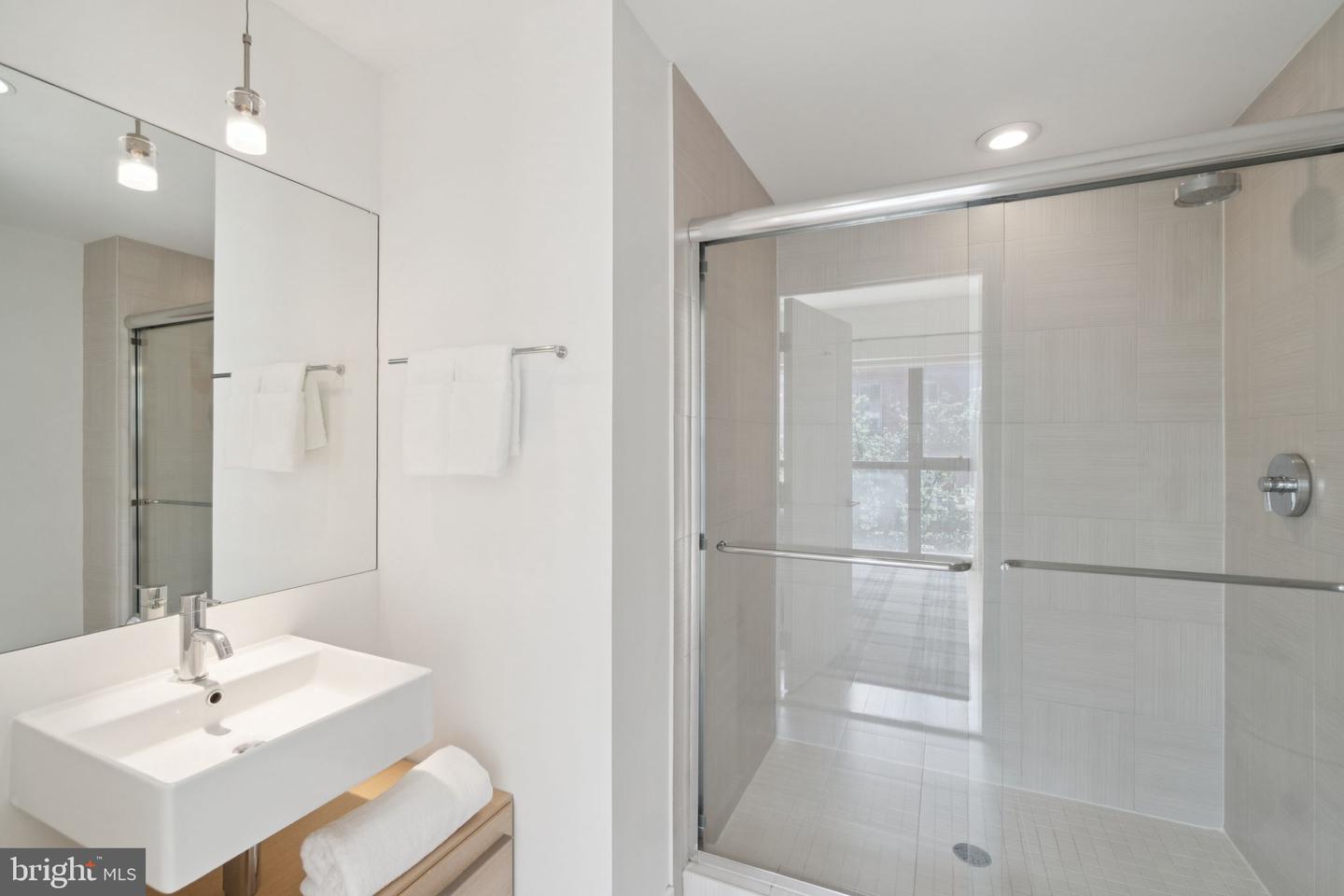 1401 Q ST NW #404, WASHINGTON, District Of Columbia 20009, 2 Bedrooms Bedrooms, ,2 BathroomsBathrooms,Residential,For sale,1401 Q ST NW #404,DCDC2211456 MLS # DCDC2211456