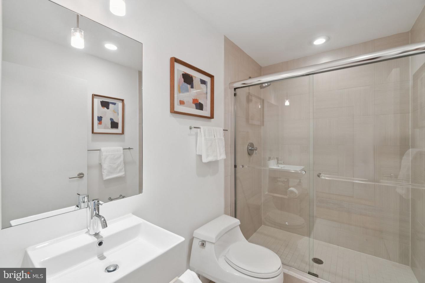 1401 Q ST NW #404, WASHINGTON, District Of Columbia 20009, 2 Bedrooms Bedrooms, ,2 BathroomsBathrooms,Residential,For sale,1401 Q ST NW #404,DCDC2211456 MLS # DCDC2211456