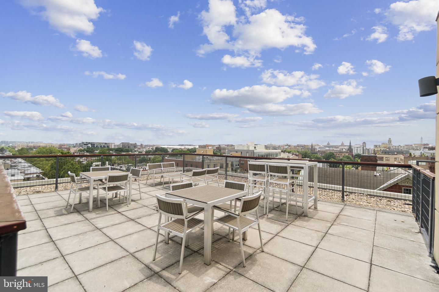 1401 Q ST NW #404, WASHINGTON, District Of Columbia 20009, 2 Bedrooms Bedrooms, ,2 BathroomsBathrooms,Residential,For sale,1401 Q ST NW #404,DCDC2211456 MLS # DCDC2211456