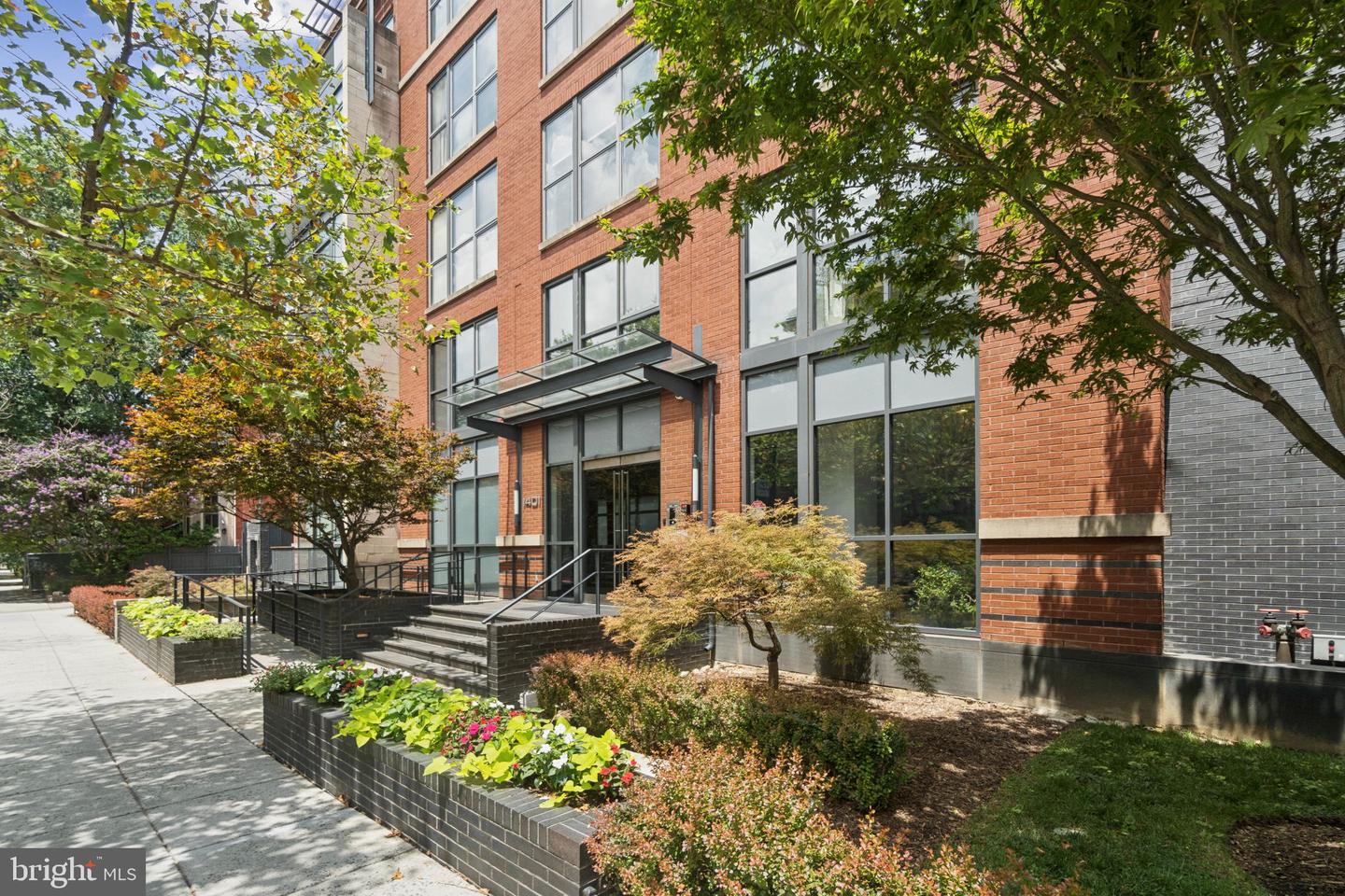 1401 Q ST NW #404, WASHINGTON, District Of Columbia 20009, 2 Bedrooms Bedrooms, ,2 BathroomsBathrooms,Residential,For sale,1401 Q ST NW #404,DCDC2211456 MLS # DCDC2211456