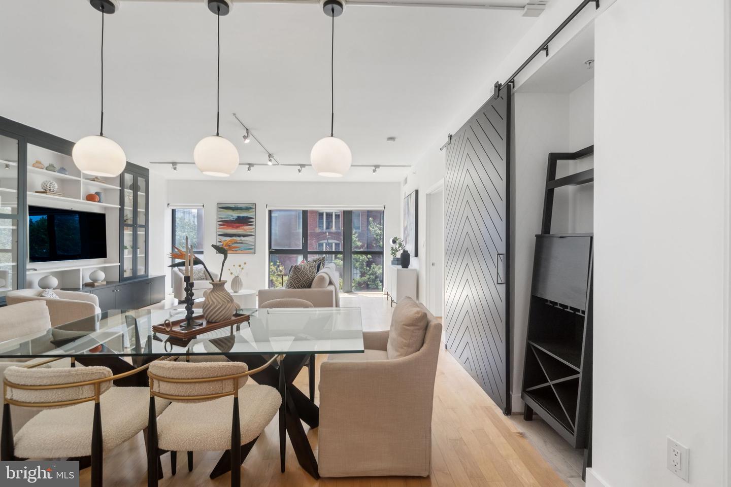 1401 Q ST NW #404, WASHINGTON, District Of Columbia 20009, 2 Bedrooms Bedrooms, ,2 BathroomsBathrooms,Residential,For sale,1401 Q ST NW #404,DCDC2211456 MLS # DCDC2211456