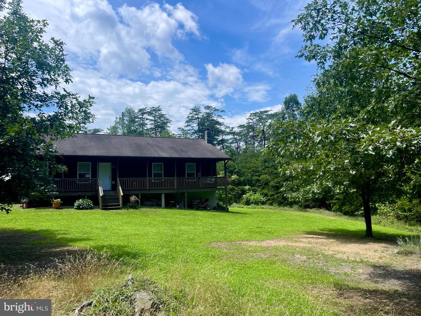 420 WALTER LN, FORT VALLEY, Virginia 22652, 3 Bedrooms Bedrooms, ,3 BathroomsBathrooms,Residential,For sale,420 WALTER LN,VASH2012058 MLS # VASH2012058