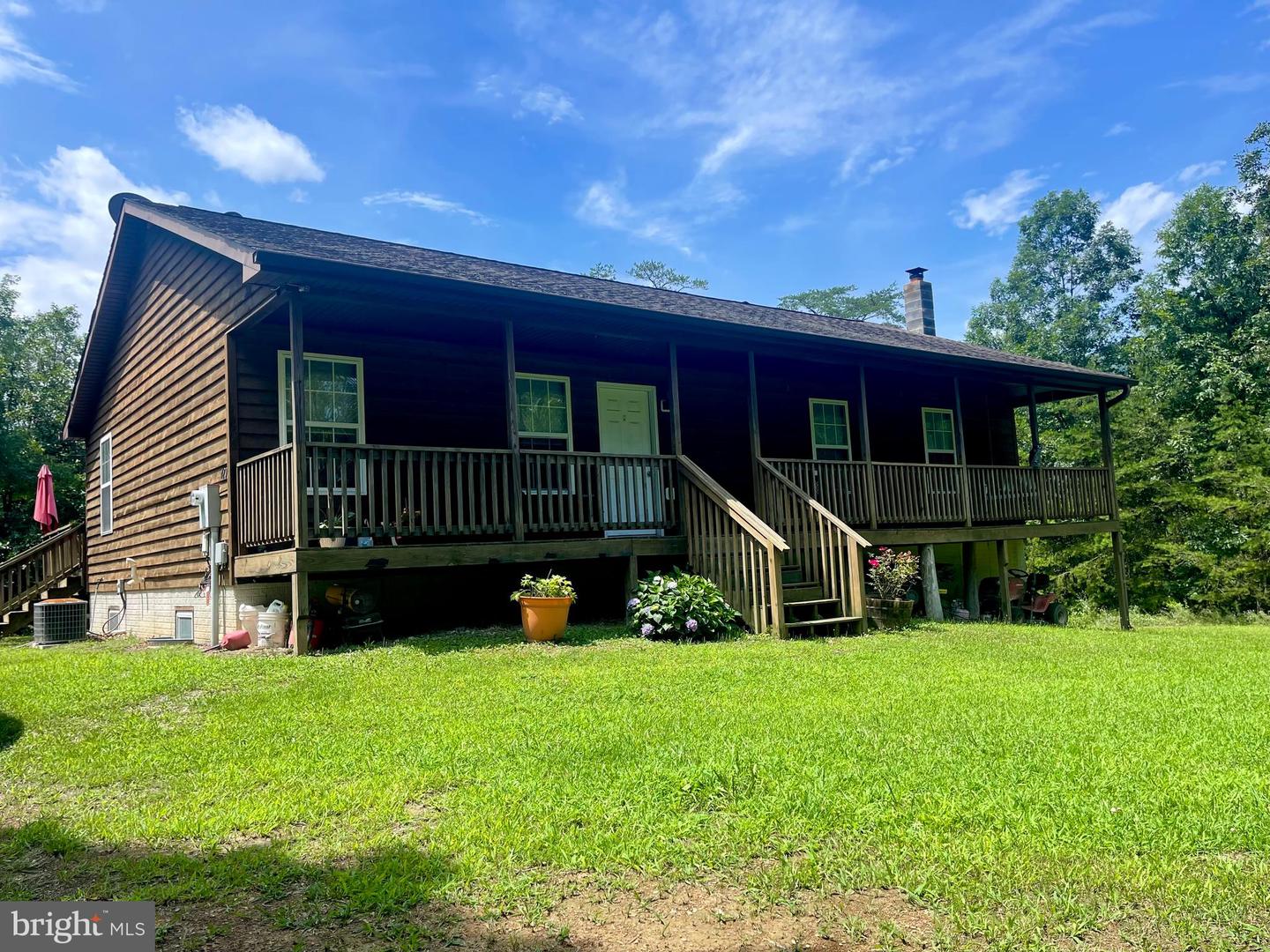 420 WALTER LN, FORT VALLEY, Virginia 22652, 3 Bedrooms Bedrooms, ,3 BathroomsBathrooms,Residential,For sale,420 WALTER LN,VASH2012058 MLS # VASH2012058