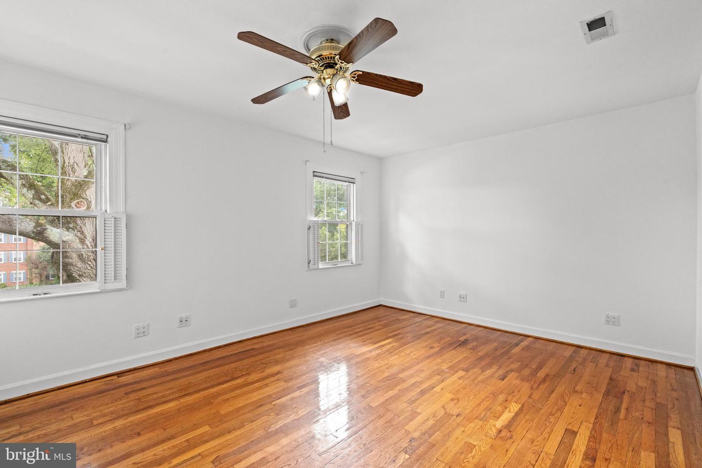 1600 S BARTON ST #751, ARLINGTON, Virginia 22204, 1 Bedroom Bedrooms, ,1 BathroomBathrooms,Residential,For sale,1600 S BARTON ST #751,VAAR2061174 MLS # VAAR2061174