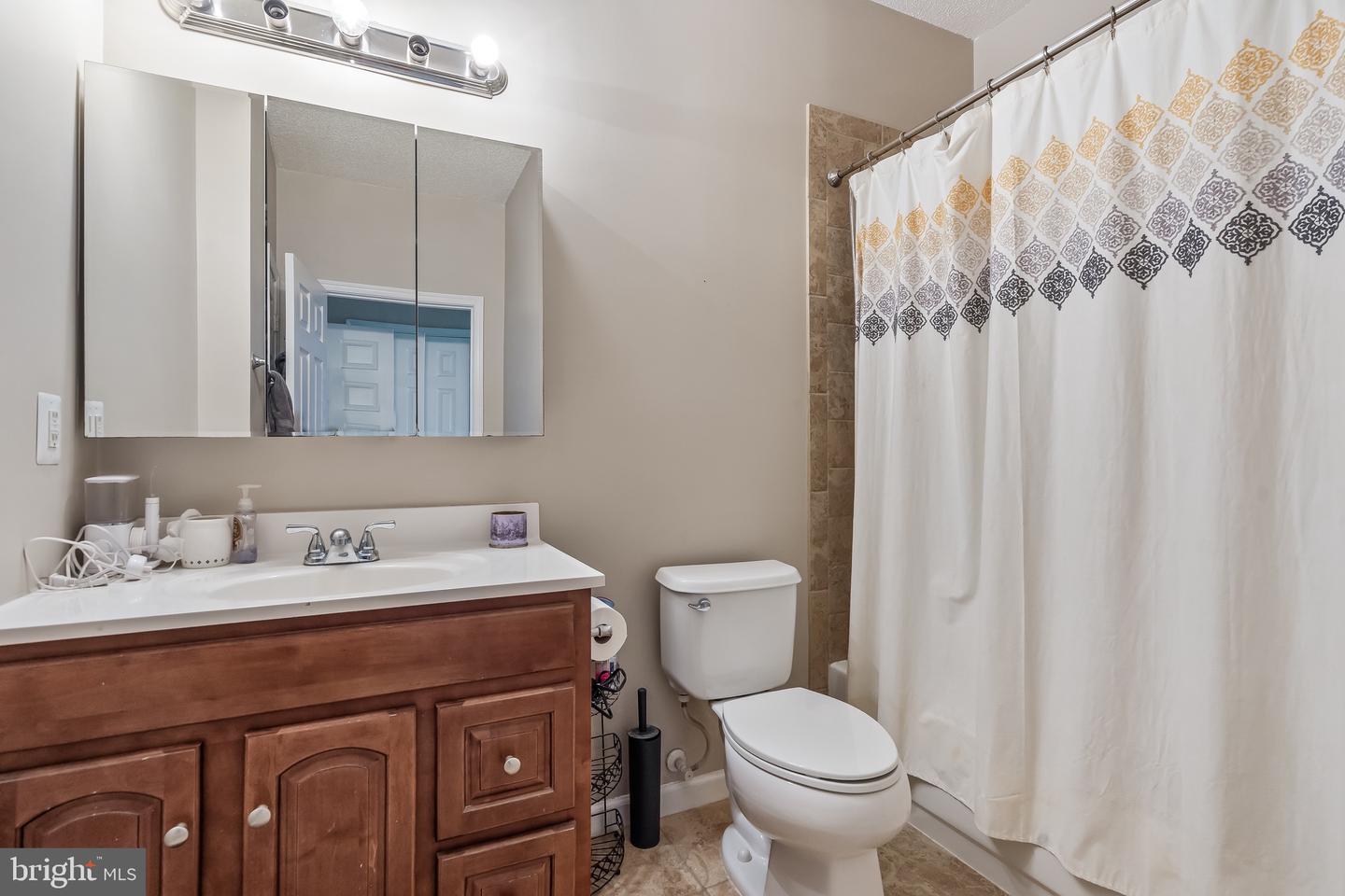 14301 GRAPE HOLLY GRV #36, CENTREVILLE, Virginia 20121, 2 Bedrooms Bedrooms, ,2 BathroomsBathrooms,Residential,For sale,14301 GRAPE HOLLY GRV #36,VAFX2256754 MLS # VAFX2256754