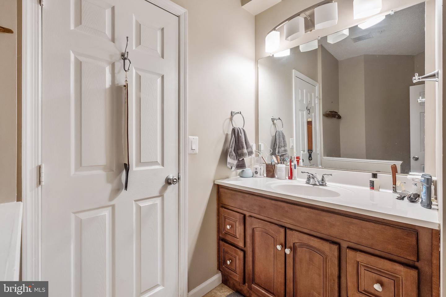 14301 GRAPE HOLLY GRV #36, CENTREVILLE, Virginia 20121, 2 Bedrooms Bedrooms, ,2 BathroomsBathrooms,Residential,For sale,14301 GRAPE HOLLY GRV #36,VAFX2256754 MLS # VAFX2256754