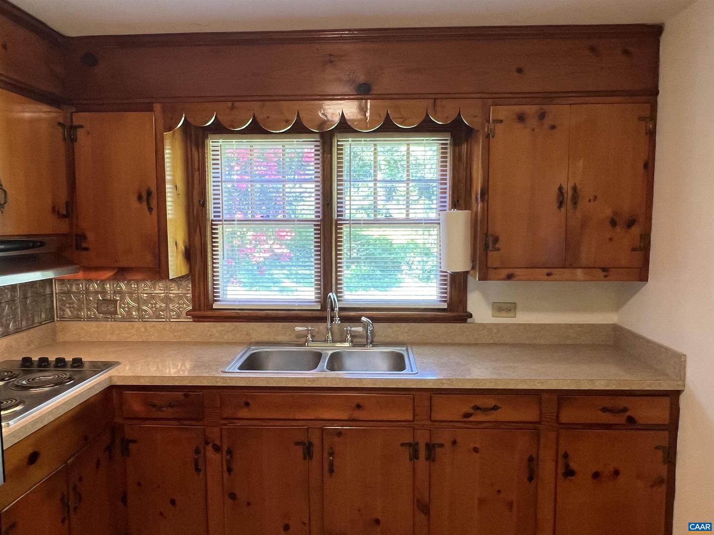 1320 AVON ST, CHARLOTTESVILLE, Virginia 22902, 2 Bedrooms Bedrooms, ,1 BathroomBathrooms,Residential,For sale,1320 AVON ST,666985 MLS # 666985