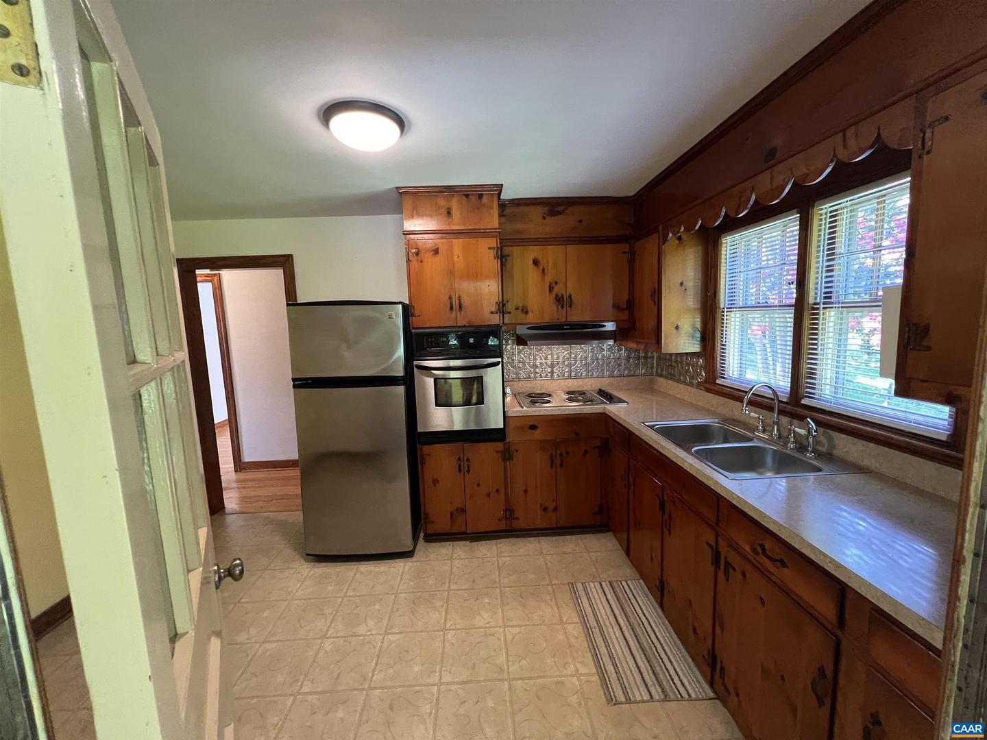 1320 AVON ST, CHARLOTTESVILLE, Virginia 22902, 2 Bedrooms Bedrooms, ,1 BathroomBathrooms,Residential,For sale,1320 AVON ST,666985 MLS # 666985