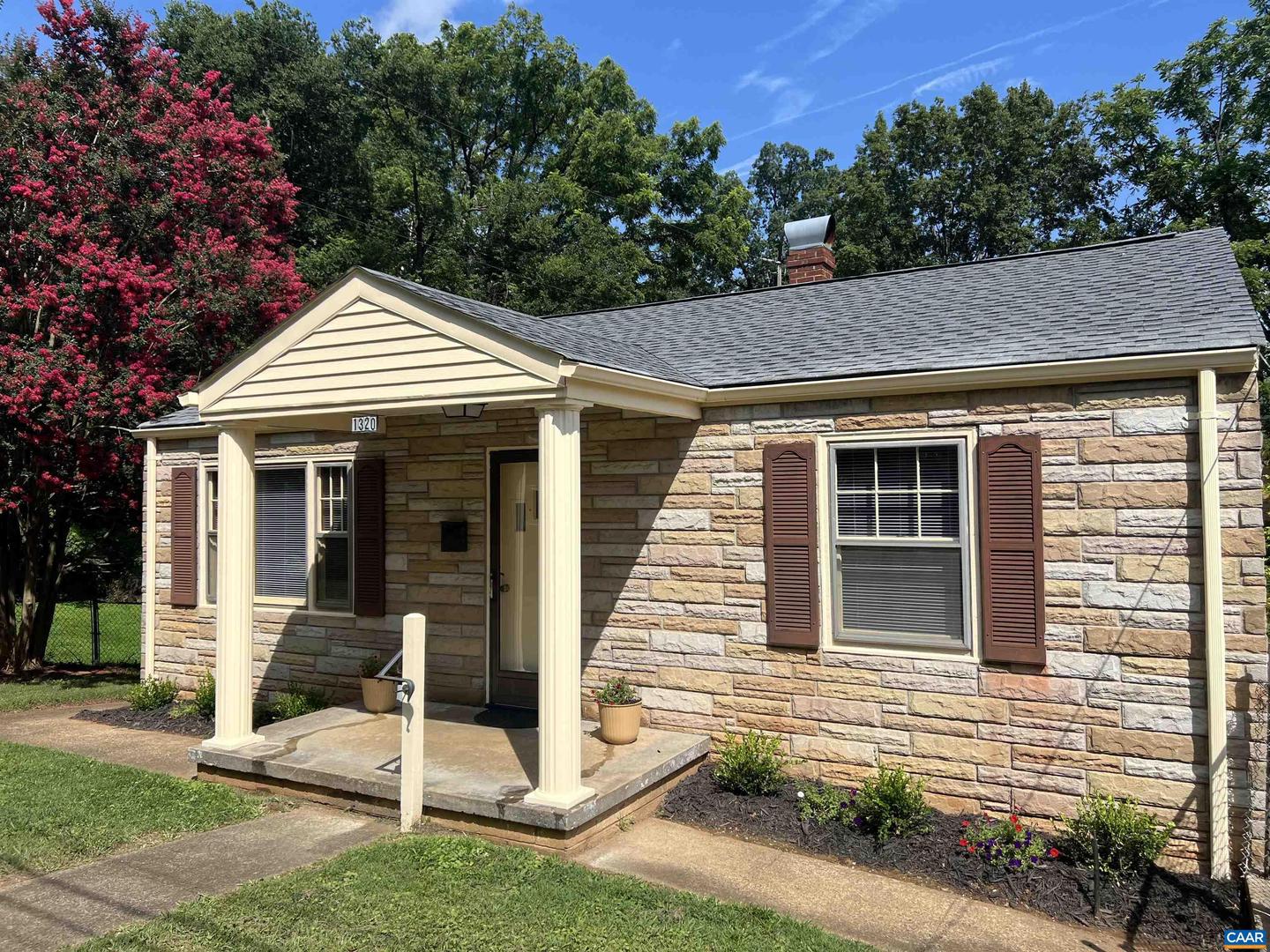 1320 AVON ST, CHARLOTTESVILLE, Virginia 22902, 2 Bedrooms Bedrooms, ,1 BathroomBathrooms,Residential,For sale,1320 AVON ST,666985 MLS # 666985