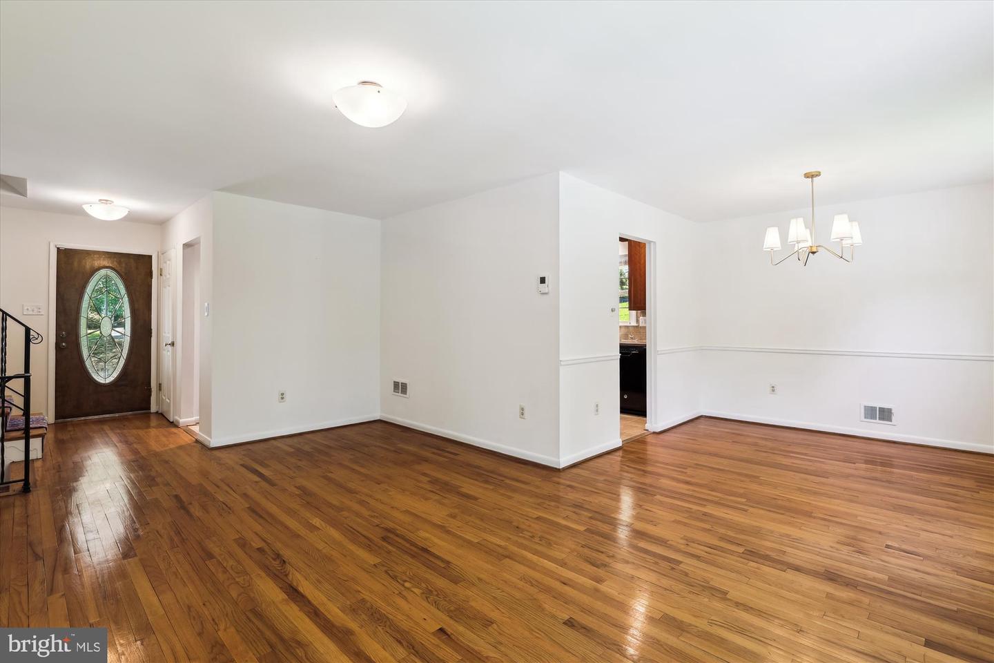 2234 SENSENEY LN, FALLS CHURCH, Virginia 22043, 5 Bedrooms Bedrooms, ,2 BathroomsBathrooms,Residential,For sale,2234 SENSENEY LN,VAFX2256774 MLS # VAFX2256774