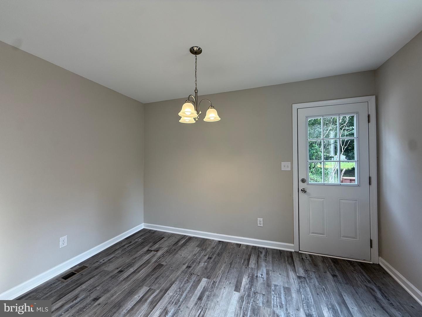 319 CHOPPING RD, MINERAL, Virginia 23117, 3 Bedrooms Bedrooms, ,2 BathroomsBathrooms,Residential,For sale,319 CHOPPING RD,VALA2008302 MLS # VALA2008302