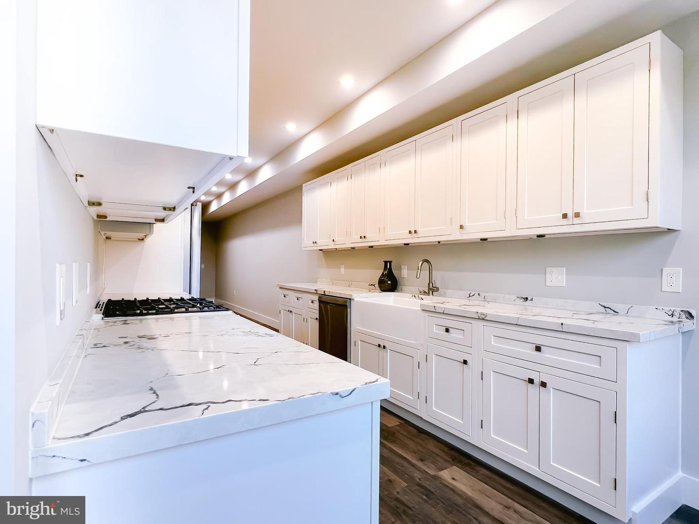 1266 HOLBROOK TER NE #UPPER UNIT, WASHINGTON, District Of Columbia 20002, 2 Bedrooms Bedrooms, ,3 BathroomsBathrooms,Residential,For sale,1266 HOLBROOK TER NE #UPPER UNIT,DCDC2211510 MLS # DCDC2211510