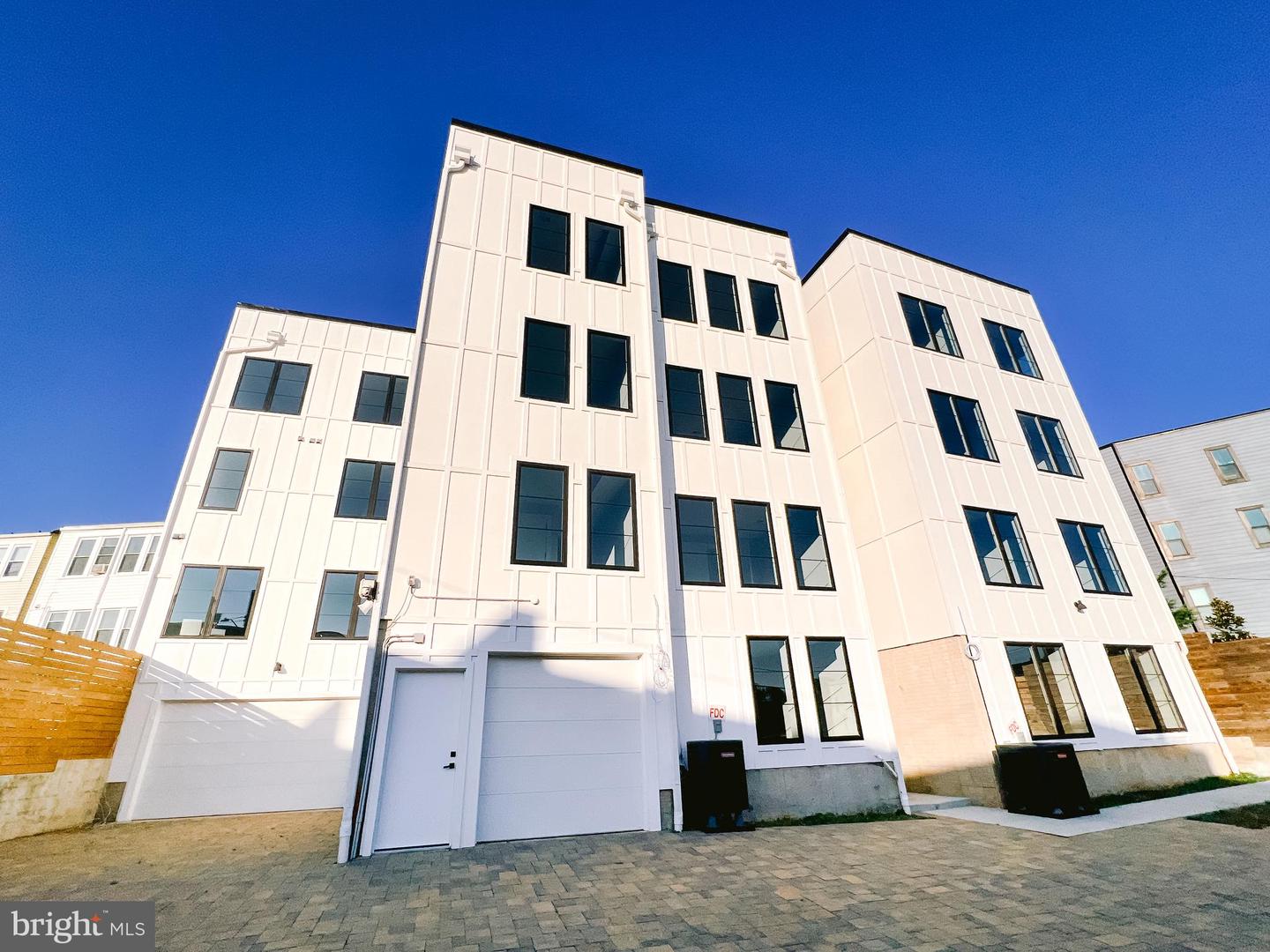 1266 HOLBROOK TER NE #UPPER UNIT, WASHINGTON, District Of Columbia 20002, 2 Bedrooms Bedrooms, ,3 BathroomsBathrooms,Residential,For sale,1266 HOLBROOK TER NE #UPPER UNIT,DCDC2211510 MLS # DCDC2211510