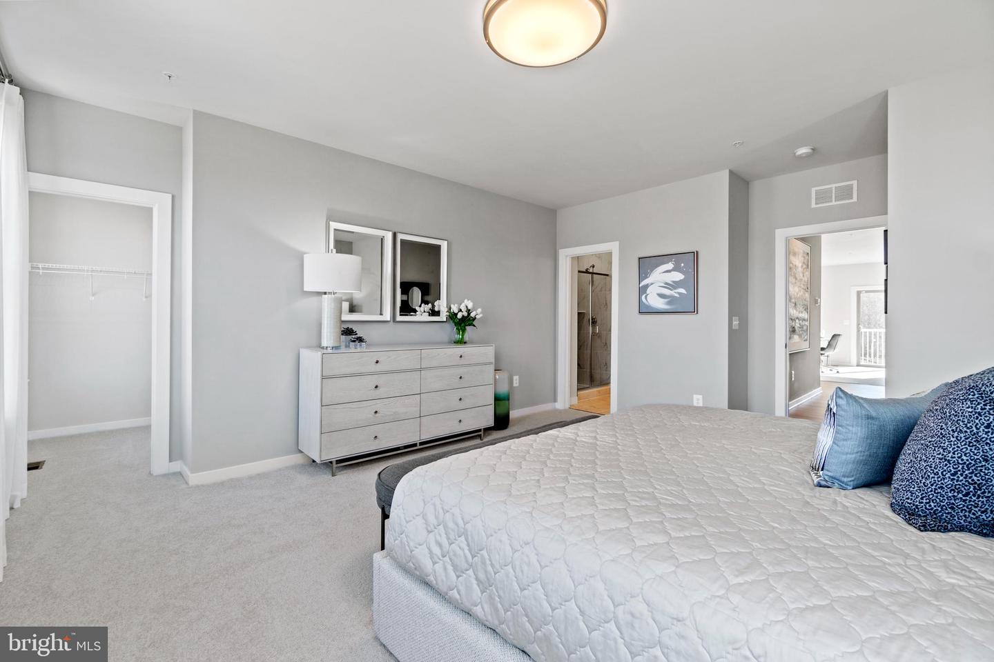 1008A MAYS LN, MANASSAS PARK, Virginia 20111, 2 Bedrooms Bedrooms, ,2 BathroomsBathrooms,Residential,For sale,1008A MAYS LN,VAPW2099714 MLS # VAPW2099714