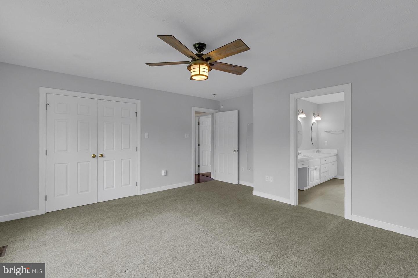 47 ROSEBERRY LN, URBANNA, Virginia 23175, 3 Bedrooms Bedrooms, 8 Rooms Rooms,3 BathroomsBathrooms,Residential,For sale,47 ROSEBERRY LN,VAMX2000224 MLS # VAMX2000224