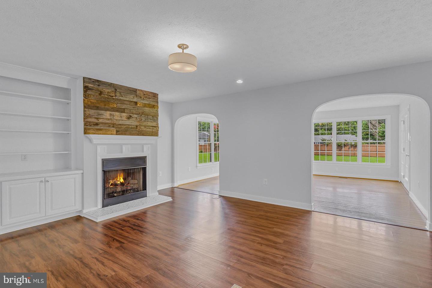 47 ROSEBERRY LN, URBANNA, Virginia 23175, 3 Bedrooms Bedrooms, 8 Rooms Rooms,3 BathroomsBathrooms,Residential,For sale,47 ROSEBERRY LN,VAMX2000224 MLS # VAMX2000224