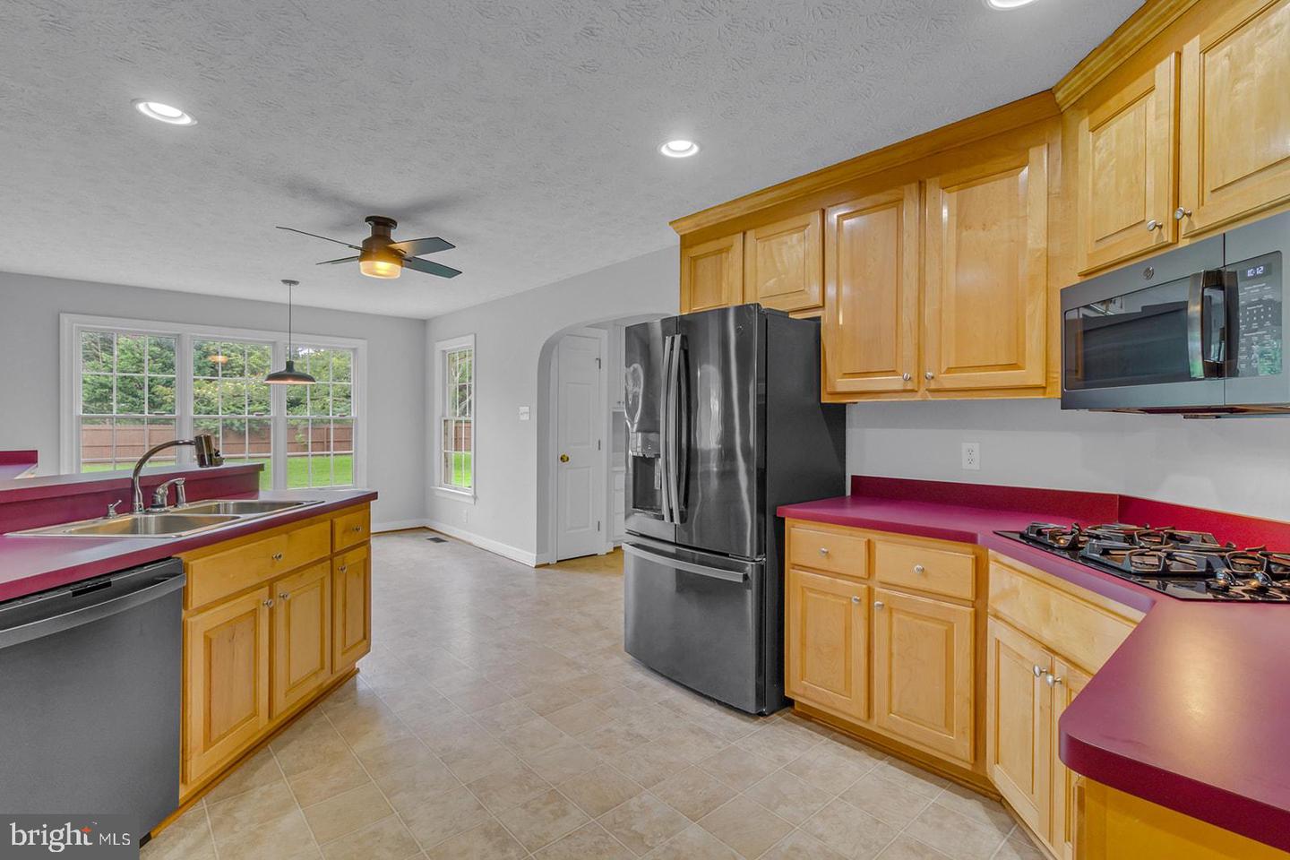 47 ROSEBERRY LN, URBANNA, Virginia 23175, 3 Bedrooms Bedrooms, 8 Rooms Rooms,3 BathroomsBathrooms,Residential,For sale,47 ROSEBERRY LN,VAMX2000224 MLS # VAMX2000224