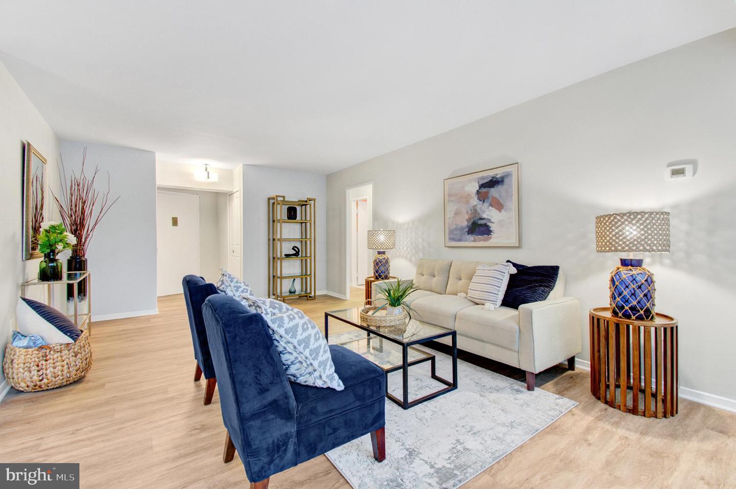 5410 CONNECTICUT AVE NW #206, WASHINGTON, District Of Columbia 20015, 2 Bedrooms Bedrooms, ,1 BathroomBathrooms,Residential,For sale,5410 CONNECTICUT AVE NW #206,DCDC2211522 MLS # DCDC2211522