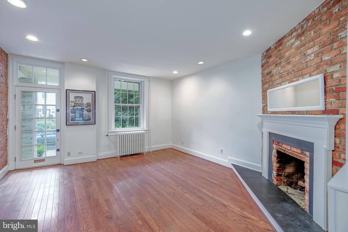 323 14TH ST NE, WASHINGTON, District Of Columbia 20002, 3 Bedrooms Bedrooms, ,1 BathroomBathrooms,Residential,For sale,323 14TH ST NE,DCDC2211528 MLS # DCDC2211528