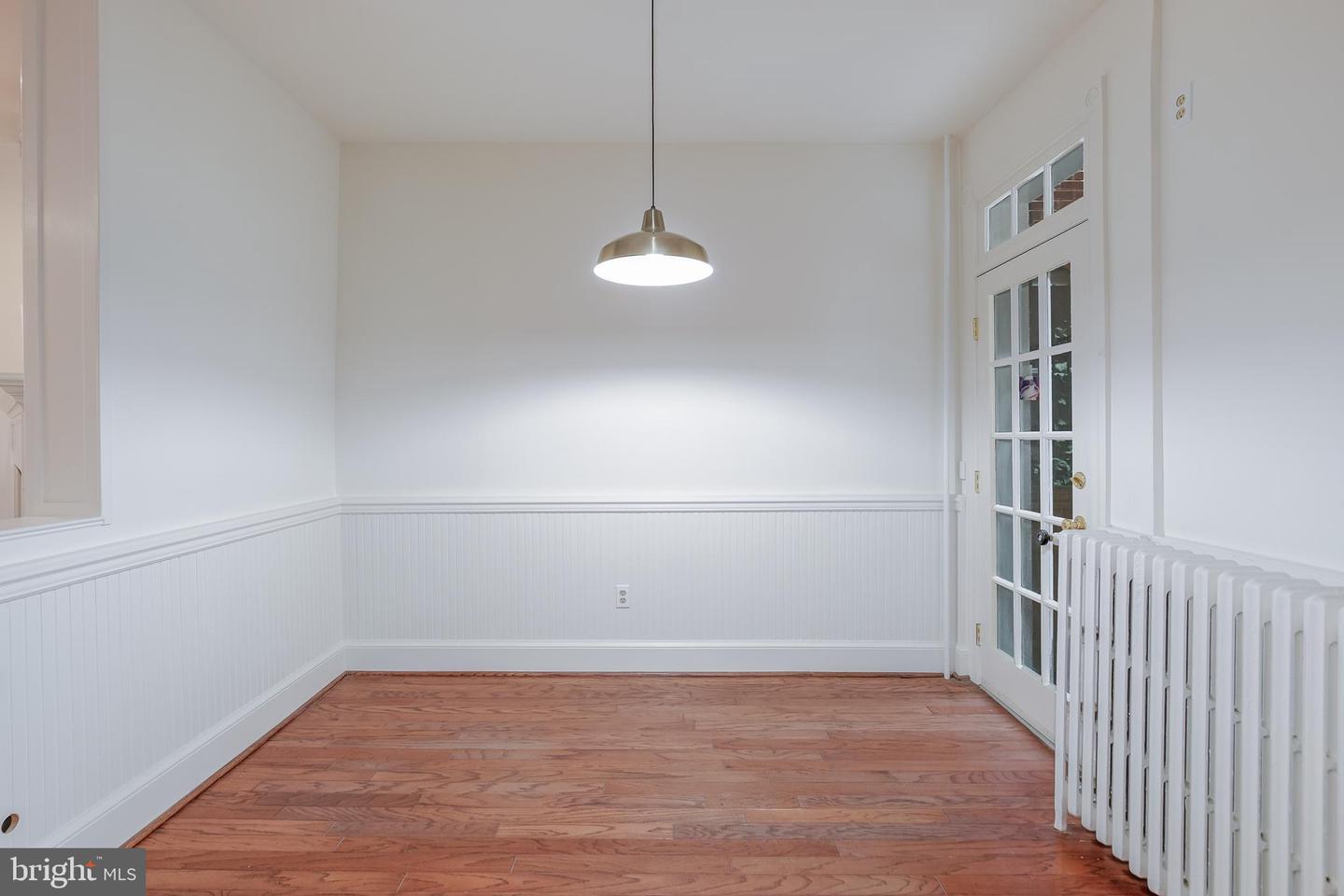 323 14TH ST NE, WASHINGTON, District Of Columbia 20002, 3 Bedrooms Bedrooms, ,1 BathroomBathrooms,Residential,For sale,323 14TH ST NE,DCDC2211528 MLS # DCDC2211528