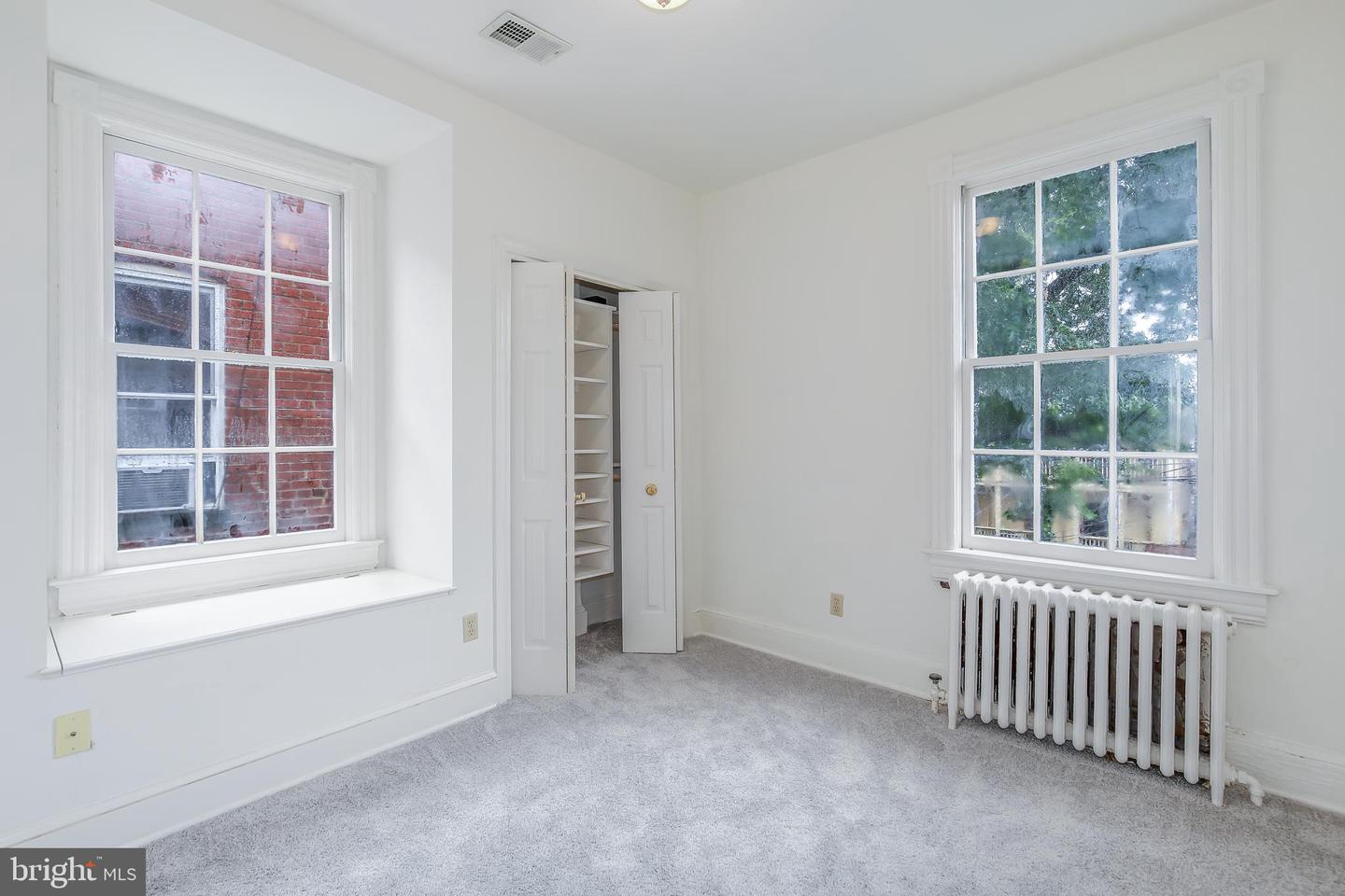 323 14TH ST NE, WASHINGTON, District Of Columbia 20002, 3 Bedrooms Bedrooms, ,1 BathroomBathrooms,Residential,For sale,323 14TH ST NE,DCDC2211528 MLS # DCDC2211528