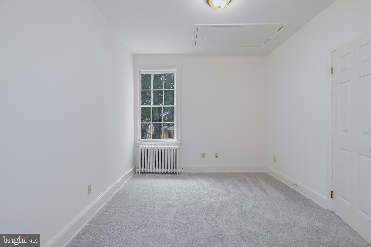 323 14TH ST NE, WASHINGTON, District Of Columbia 20002, 3 Bedrooms Bedrooms, ,1 BathroomBathrooms,Residential,For sale,323 14TH ST NE,DCDC2211528 MLS # DCDC2211528
