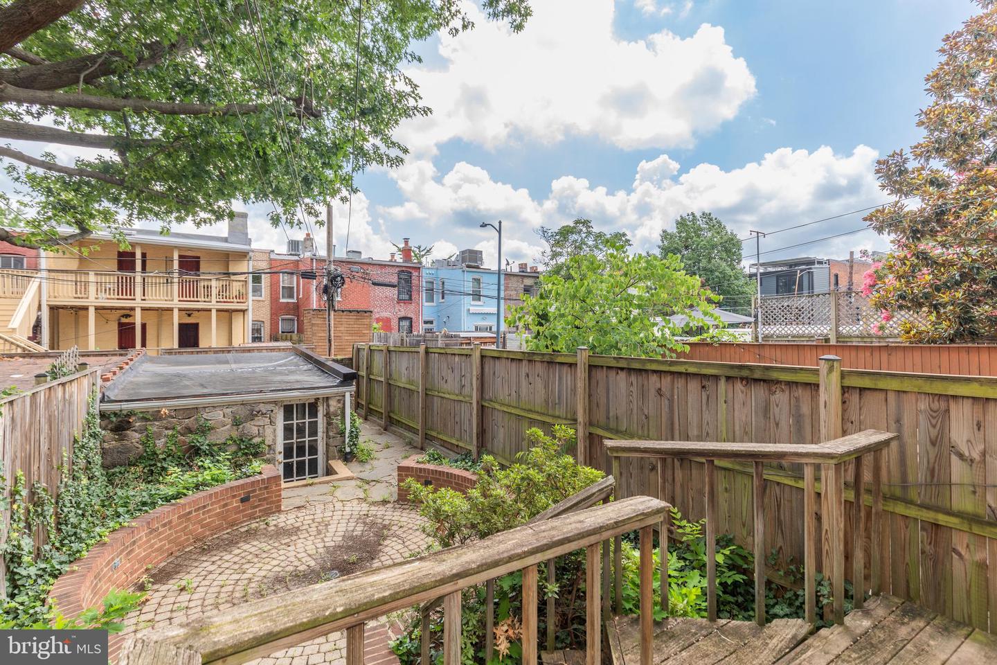 323 14TH ST NE, WASHINGTON, District Of Columbia 20002, 3 Bedrooms Bedrooms, ,1 BathroomBathrooms,Residential,For sale,323 14TH ST NE,DCDC2211528 MLS # DCDC2211528