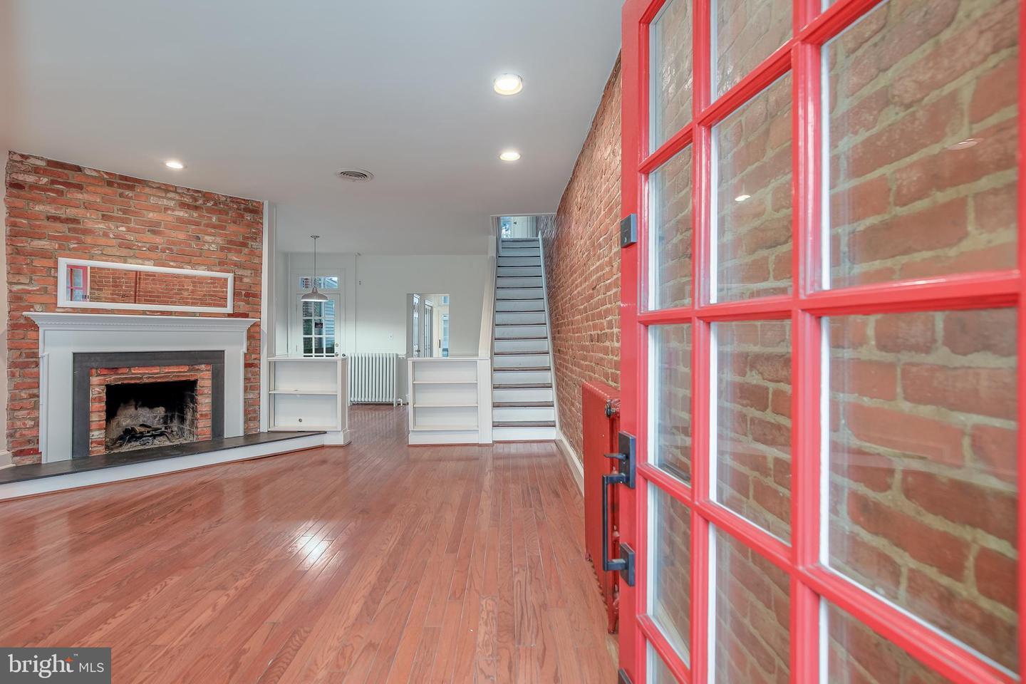 323 14TH ST NE, WASHINGTON, District Of Columbia 20002, 3 Bedrooms Bedrooms, ,1 BathroomBathrooms,Residential,For sale,323 14TH ST NE,DCDC2211528 MLS # DCDC2211528