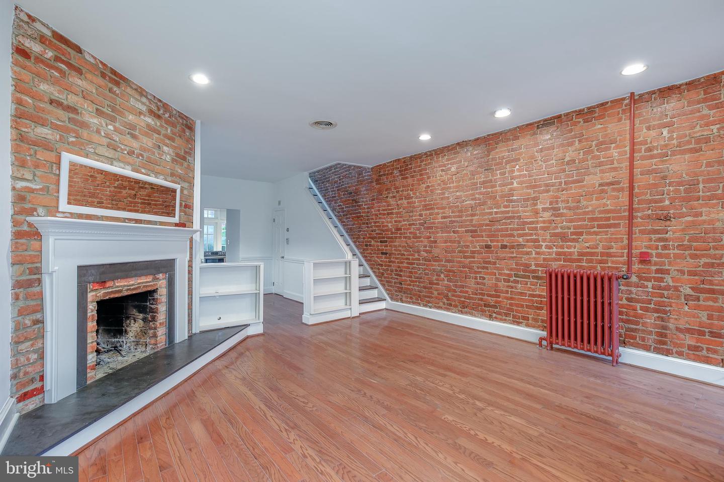 323 14TH ST NE, WASHINGTON, District Of Columbia 20002, 3 Bedrooms Bedrooms, ,1 BathroomBathrooms,Residential,For sale,323 14TH ST NE,DCDC2211528 MLS # DCDC2211528