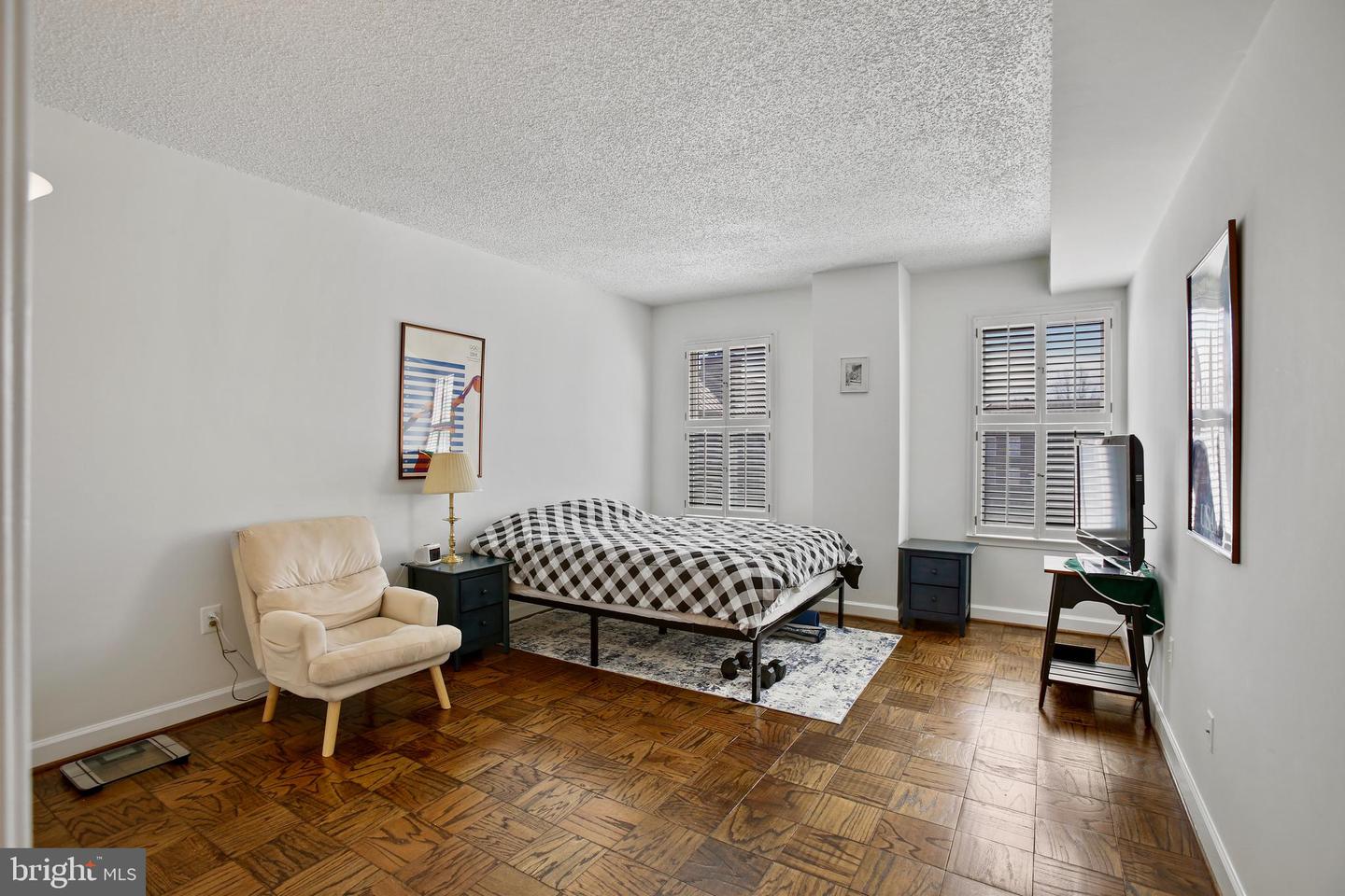 800 S SAINT ASAPH ST #403, ALEXANDRIA, Virginia 22314, 1 Bedroom Bedrooms, ,1 BathroomBathrooms,Residential,For sale,800 S SAINT ASAPH ST #403,VAAX2047712 MLS # VAAX2047712