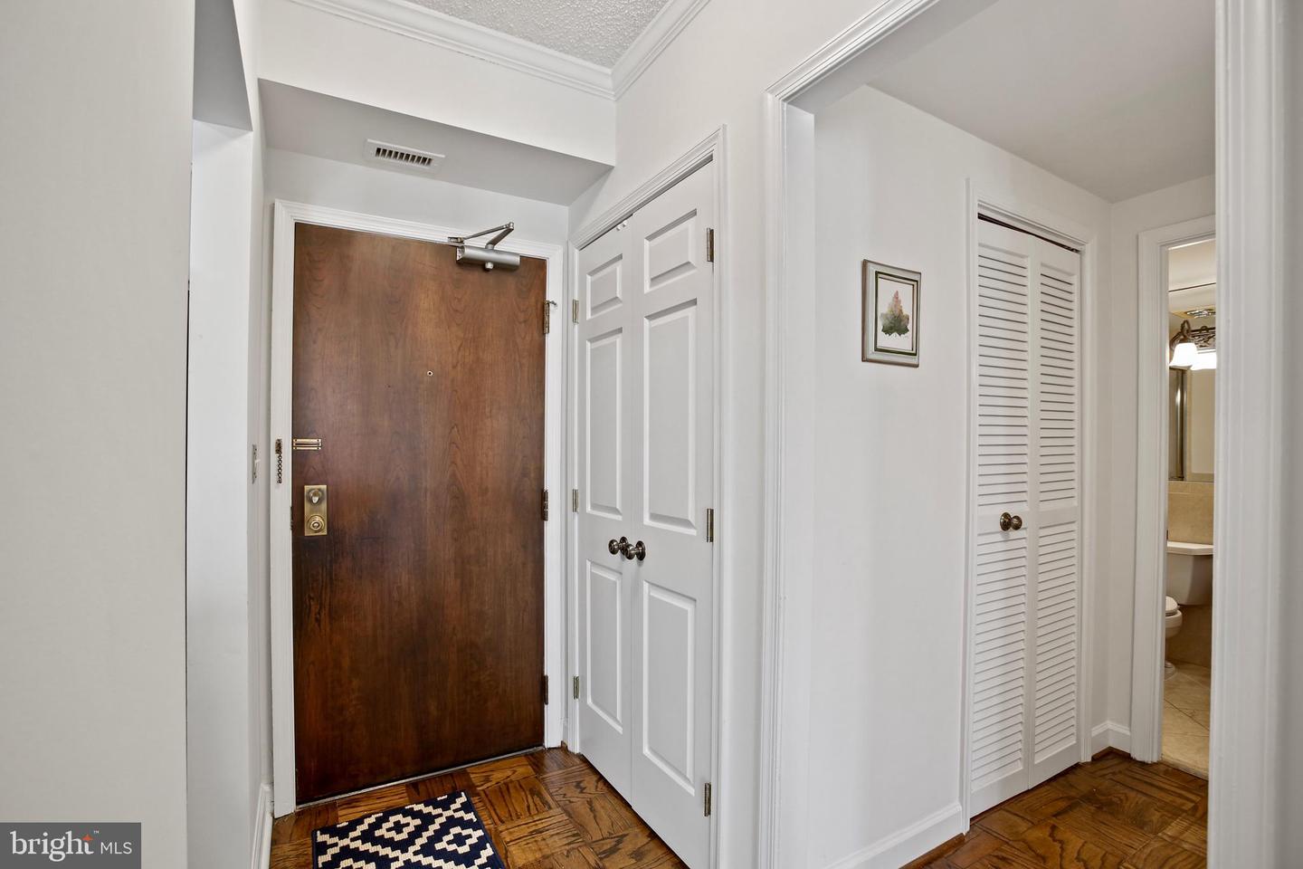 800 S SAINT ASAPH ST #403, ALEXANDRIA, Virginia 22314, 1 Bedroom Bedrooms, ,1 BathroomBathrooms,Residential,For sale,800 S SAINT ASAPH ST #403,VAAX2047712 MLS # VAAX2047712