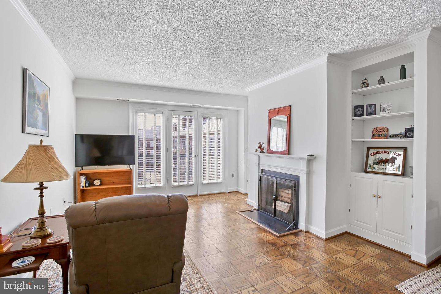 800 S SAINT ASAPH ST #403, ALEXANDRIA, Virginia 22314, 1 Bedroom Bedrooms, ,1 BathroomBathrooms,Residential,For sale,800 S SAINT ASAPH ST #403,VAAX2047712 MLS # VAAX2047712