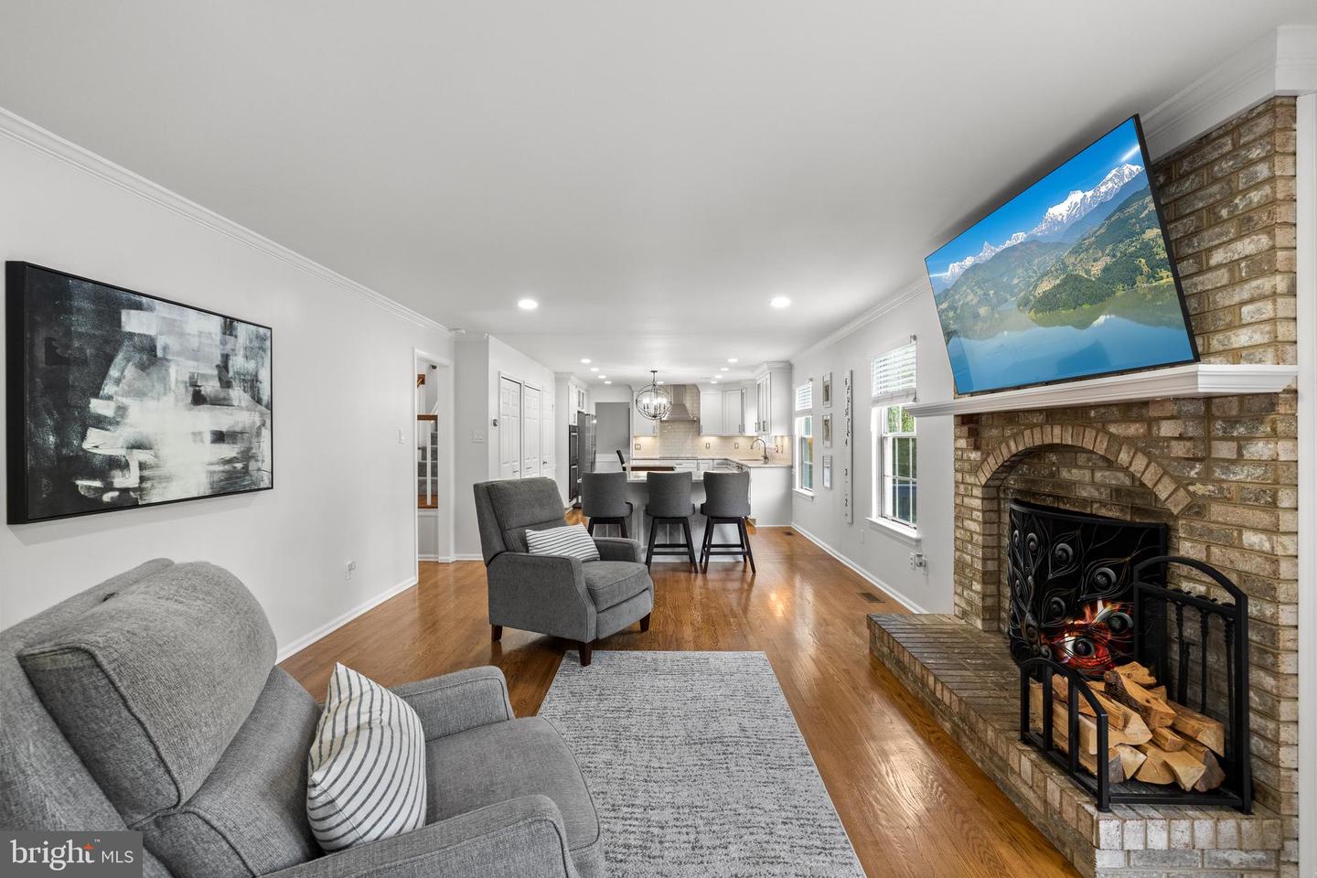 12314 VALLEY HIGH RD, HERNDON, Virginia 20170, 5 Bedrooms Bedrooms, ,2 BathroomsBathrooms,Residential,For sale,12314 VALLEY HIGH RD,VAFX2256810 MLS # VAFX2256810