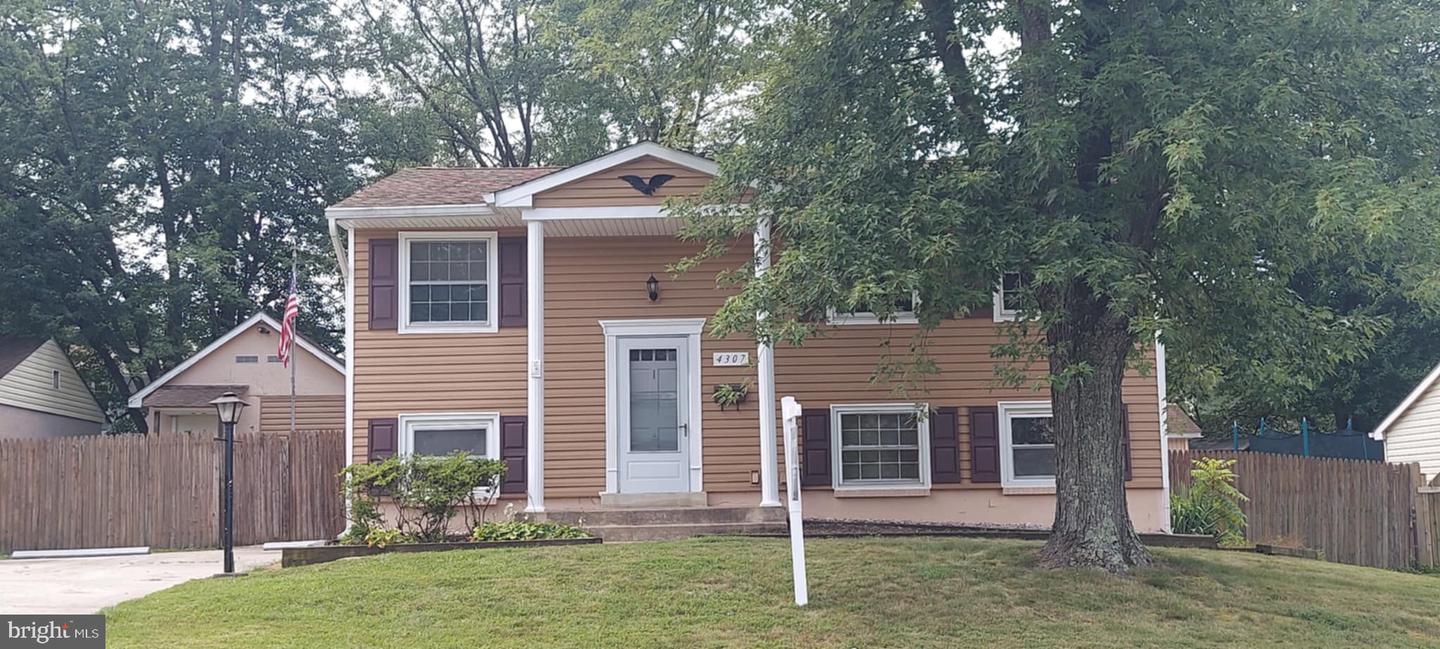 4307 KENWOOD DR, WOODBRIDGE, Virginia 22193, 4 Bedrooms Bedrooms, ,2 BathroomsBathrooms,Residential,For sale,4307 KENWOOD DR,VAPW2099730 MLS # VAPW2099730