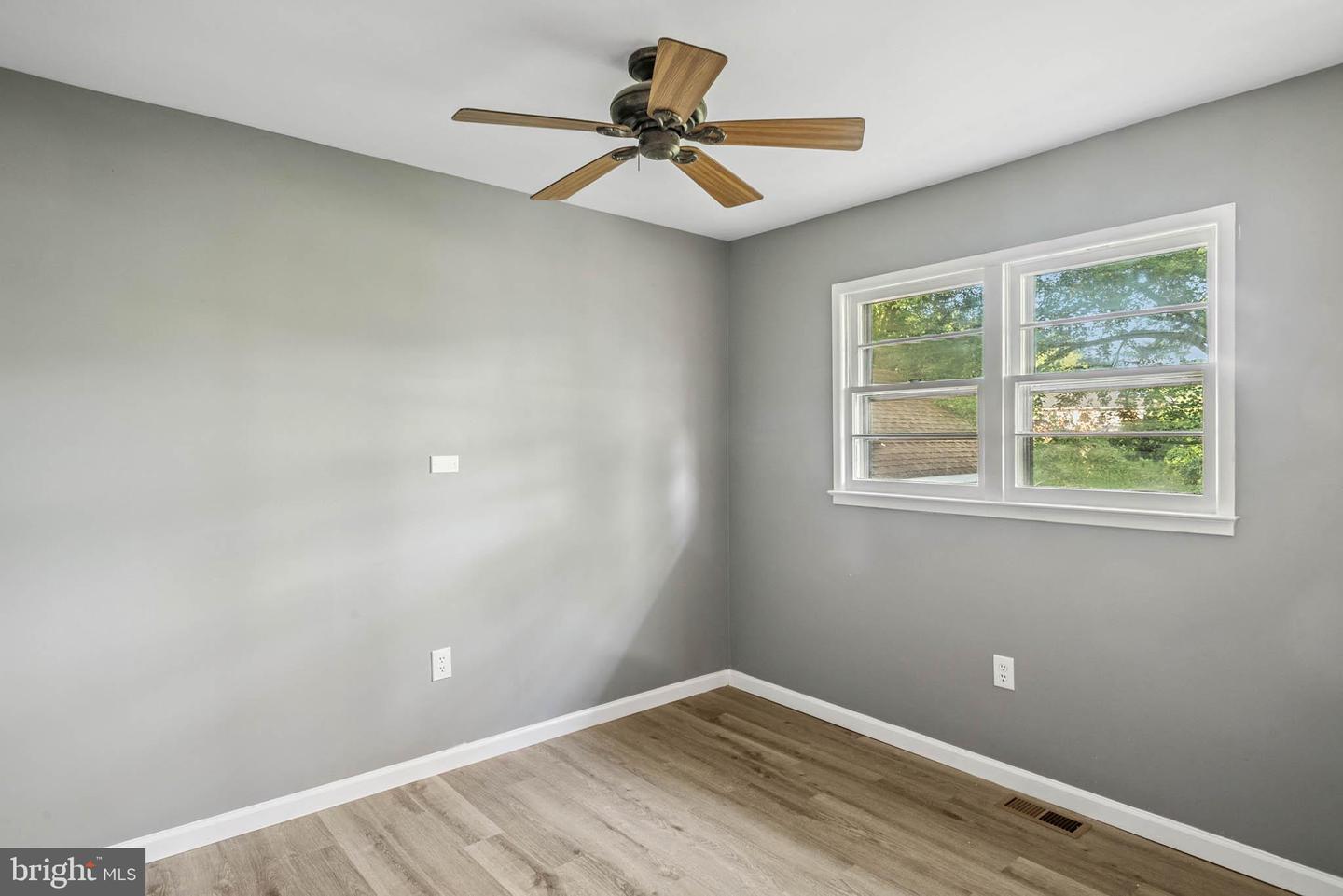 4307 KENWOOD DR, WOODBRIDGE, Virginia 22193, 4 Bedrooms Bedrooms, ,2 BathroomsBathrooms,Residential,For sale,4307 KENWOOD DR,VAPW2099730 MLS # VAPW2099730