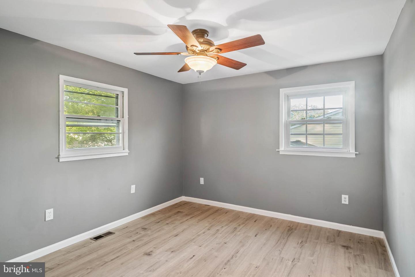 4307 KENWOOD DR, WOODBRIDGE, Virginia 22193, 4 Bedrooms Bedrooms, ,2 BathroomsBathrooms,Residential,For sale,4307 KENWOOD DR,VAPW2099730 MLS # VAPW2099730
