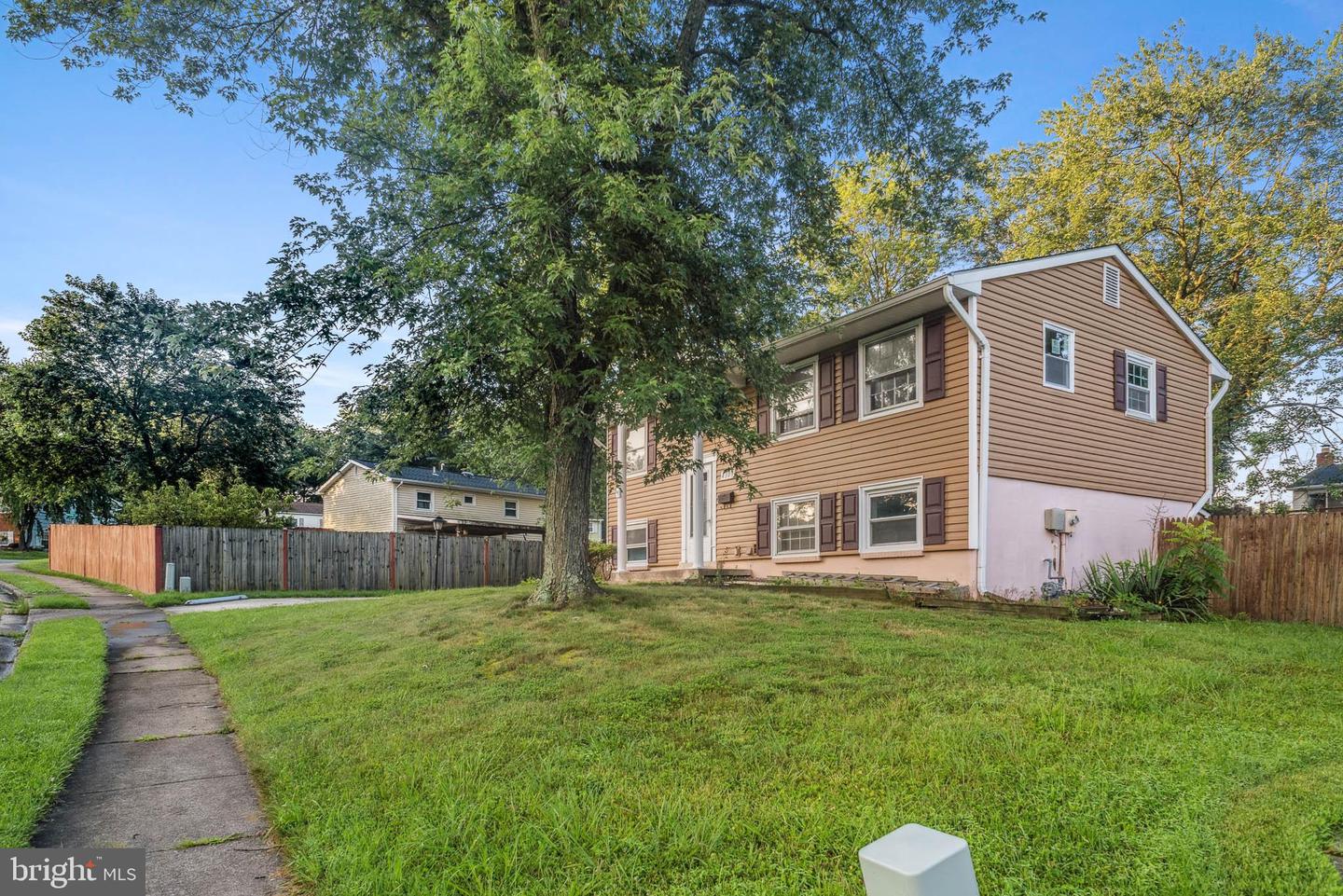 4307 KENWOOD DR, WOODBRIDGE, Virginia 22193, 4 Bedrooms Bedrooms, ,2 BathroomsBathrooms,Residential,For sale,4307 KENWOOD DR,VAPW2099730 MLS # VAPW2099730