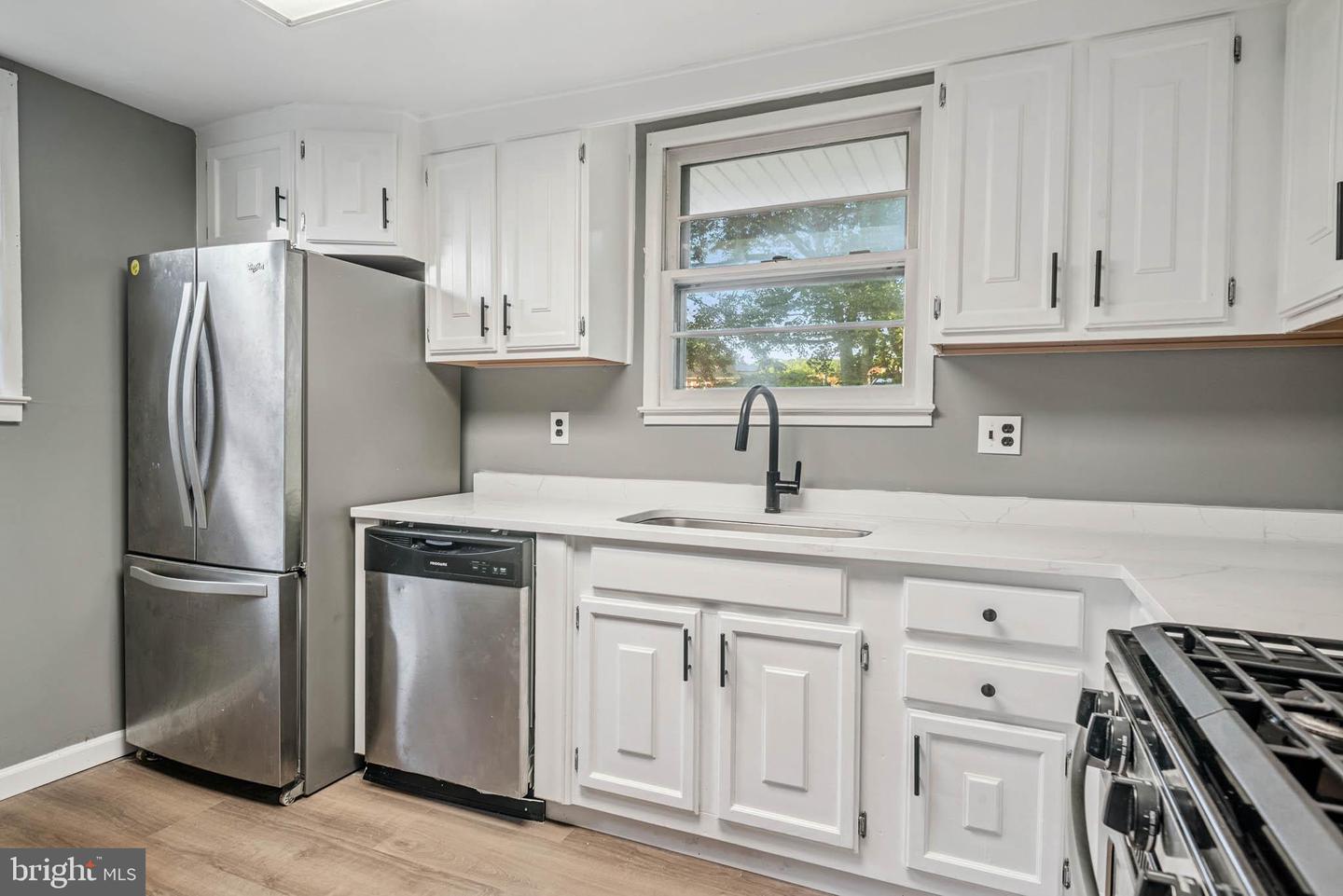4307 KENWOOD DR, WOODBRIDGE, Virginia 22193, 4 Bedrooms Bedrooms, ,2 BathroomsBathrooms,Residential,For sale,4307 KENWOOD DR,VAPW2099730 MLS # VAPW2099730